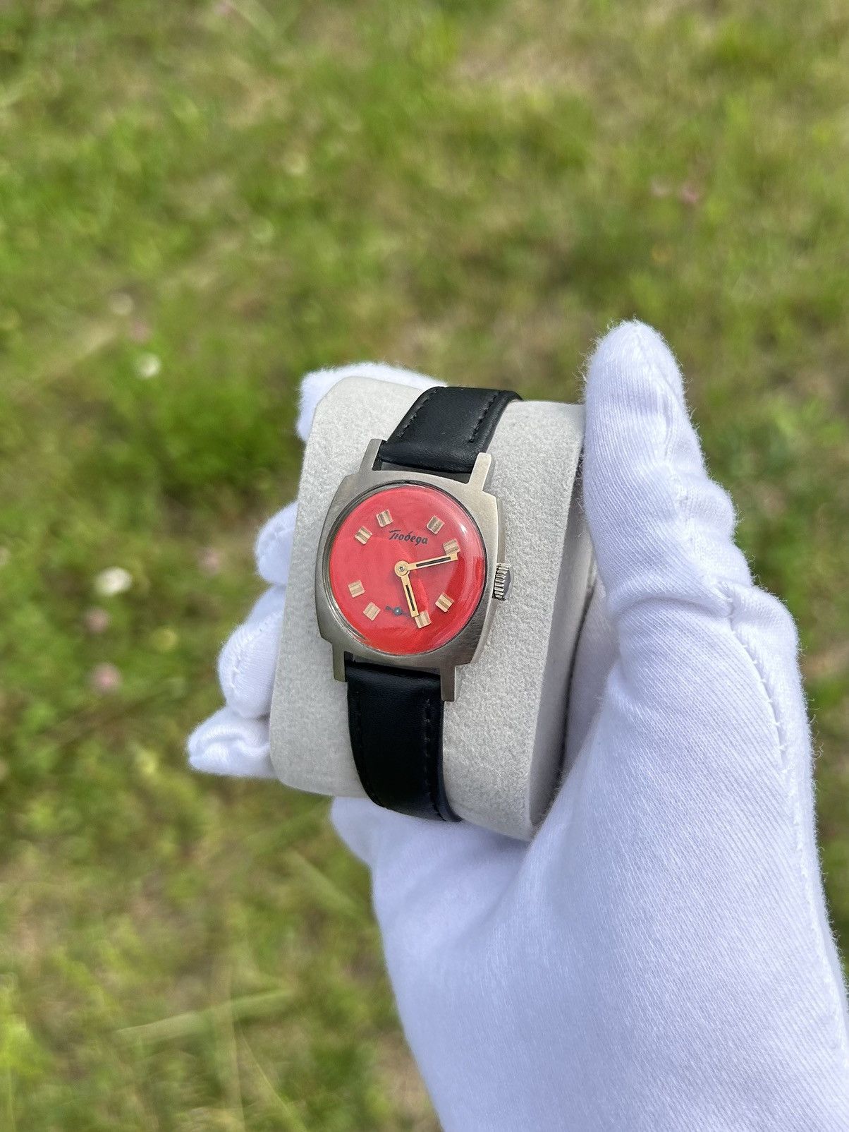 Vintage Vintage Watch Pobeda Small Mechanical USSR Authentic 1950s Size ONE SIZE - 3 Thumbnail