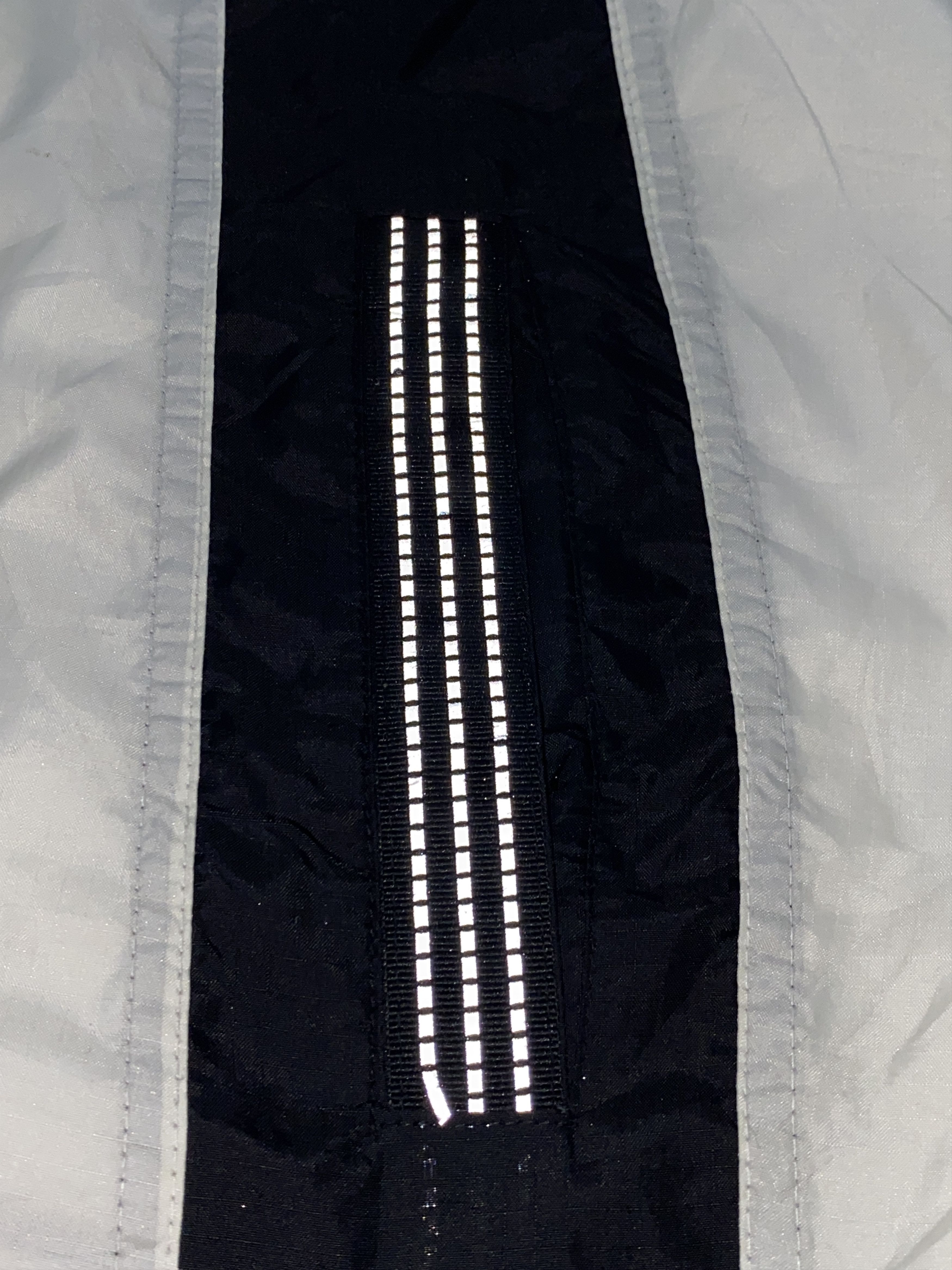 Designer × Karl Kani × Vintage Vintage Karl Kani Sport Windbreaker Reflective Jacket MJ0034 Size US L / EU 52-54 / 3 - 13 Thumbnail