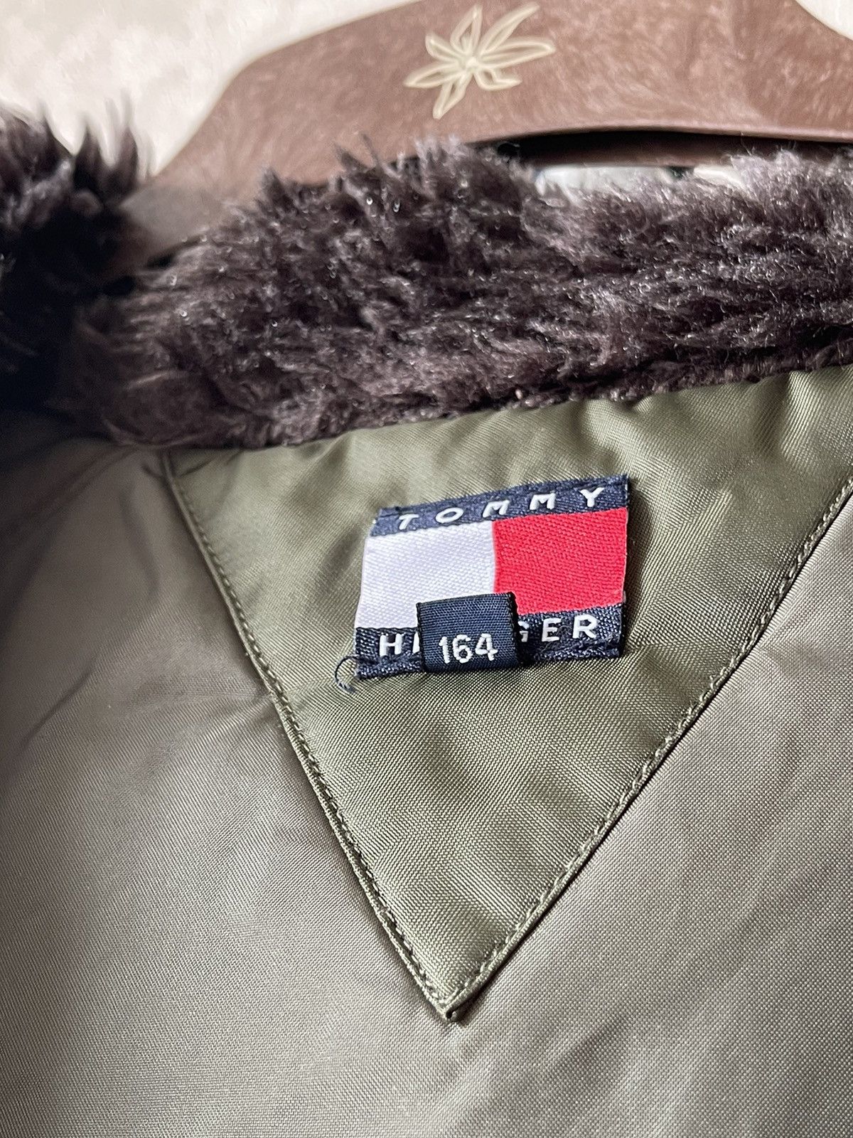 Tommy Hilfiger 90s Tommy Hilfiger Military Artic Parka Furs Hooded Jacket Size US S / EU 44-46 / 1 - 11 Thumbnail