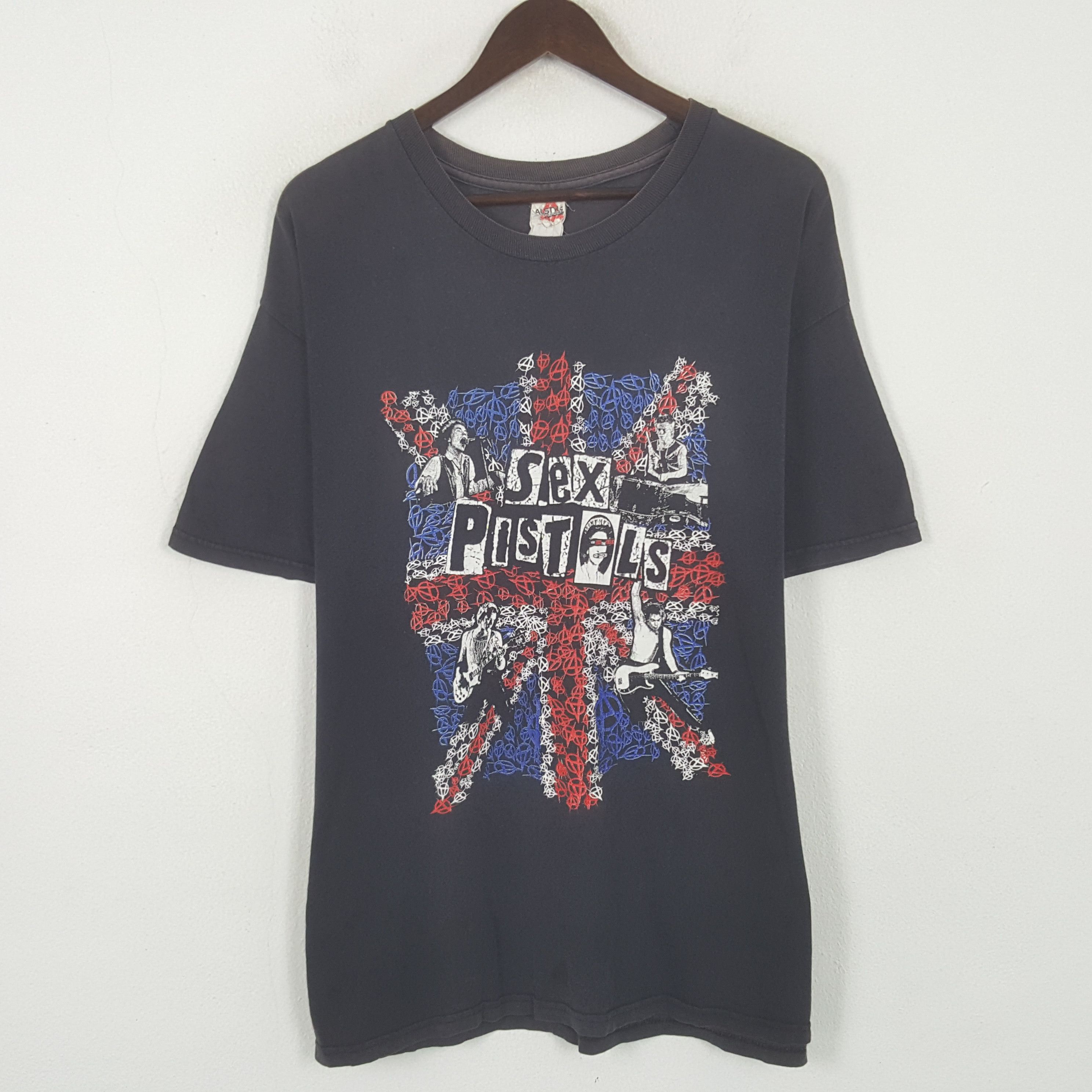 Band Tees Sex Pistols American Rock Band T-shirt Size US L / EU 52-54 / 3 - 1 Thumbnail