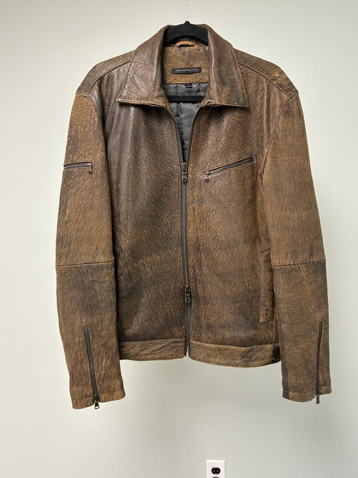 John Varvatos Distressed Leather Jacket medium . Size US M / EU 48-50 / 2 - 14 Thumbnail
