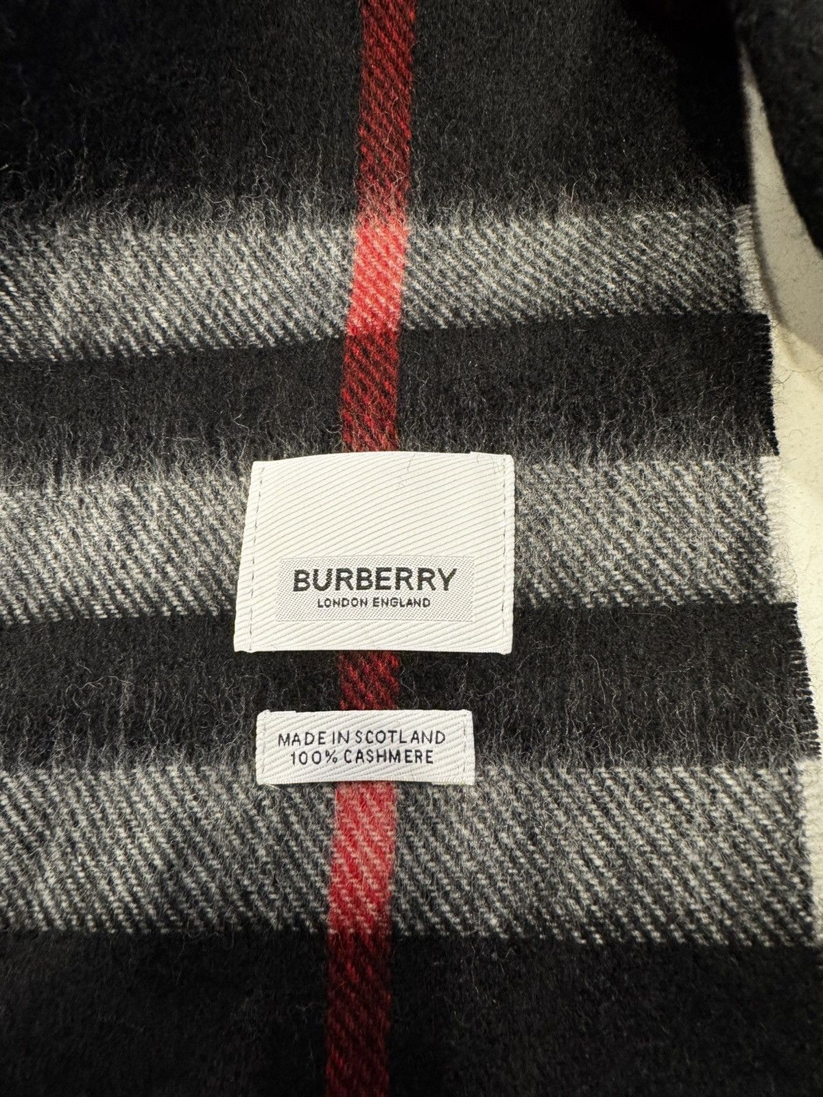 Burberry Burberry cashmere black nova check Size ONE SIZE - 3 Thumbnail