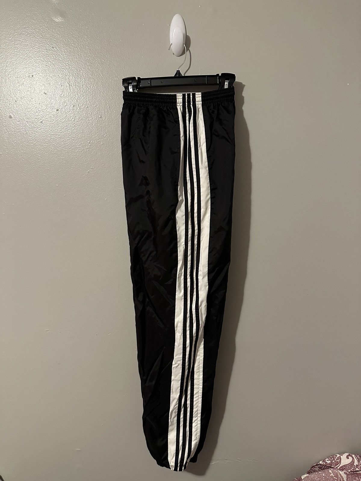 Adidas Vintage Black Adidas Track Sweatpants Size US 34 / EU 50 - 2 Thumbnail