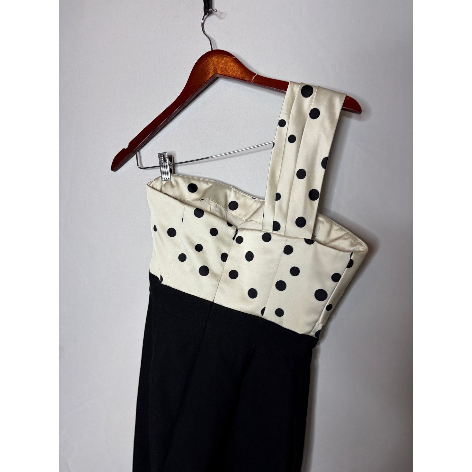 Amur Amur Georgia Jumpsuit satin white polka dot and black bottom Size 27" / US 4 / IT 40 - 4 Thumbnail
