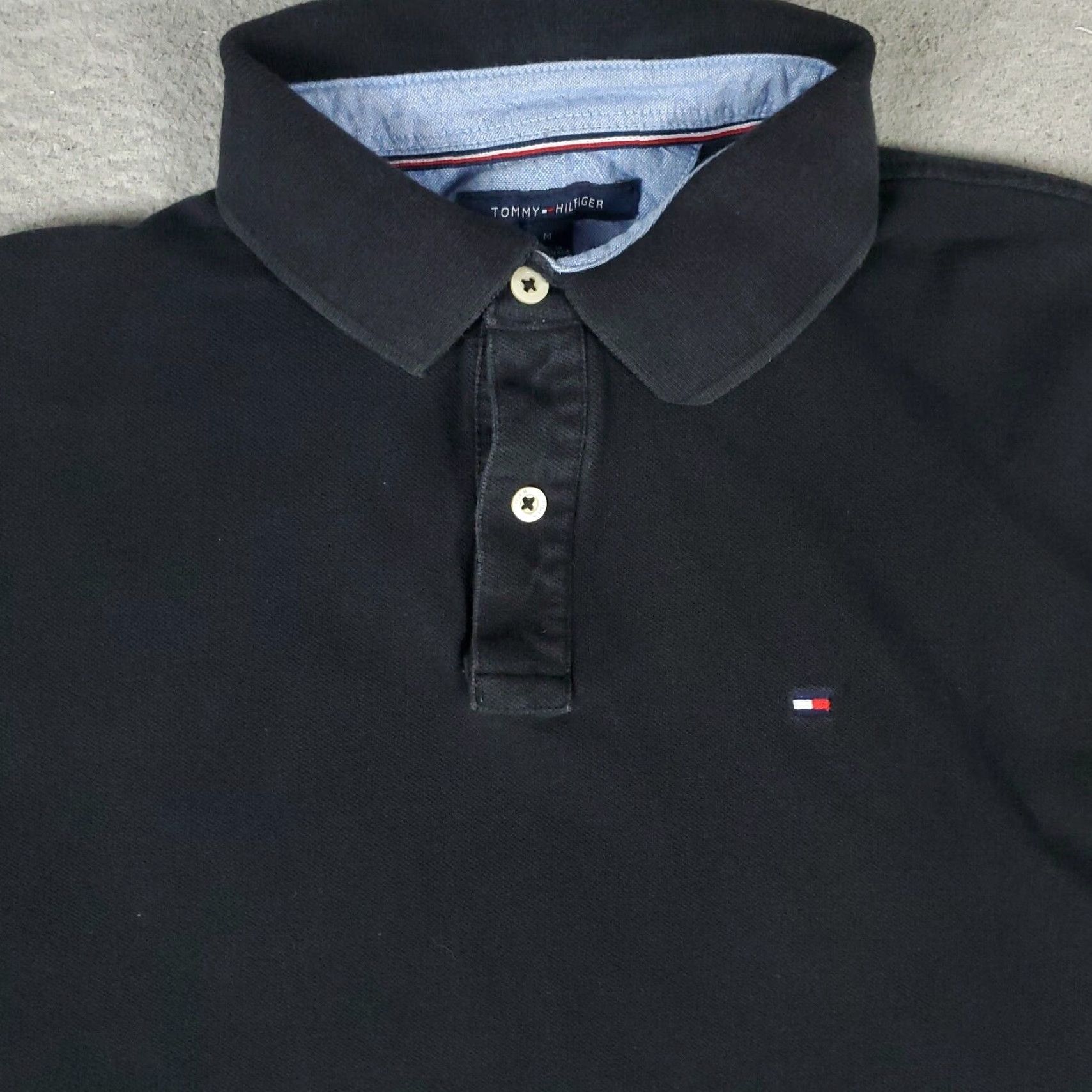 Tommy Hilfiger Tommy Hilfiger Polo Shirt Mens Medium Black Solid Short Sleeve Casual Activewear Size US M / EU 48-50 / 2 - 2 Thumbnail