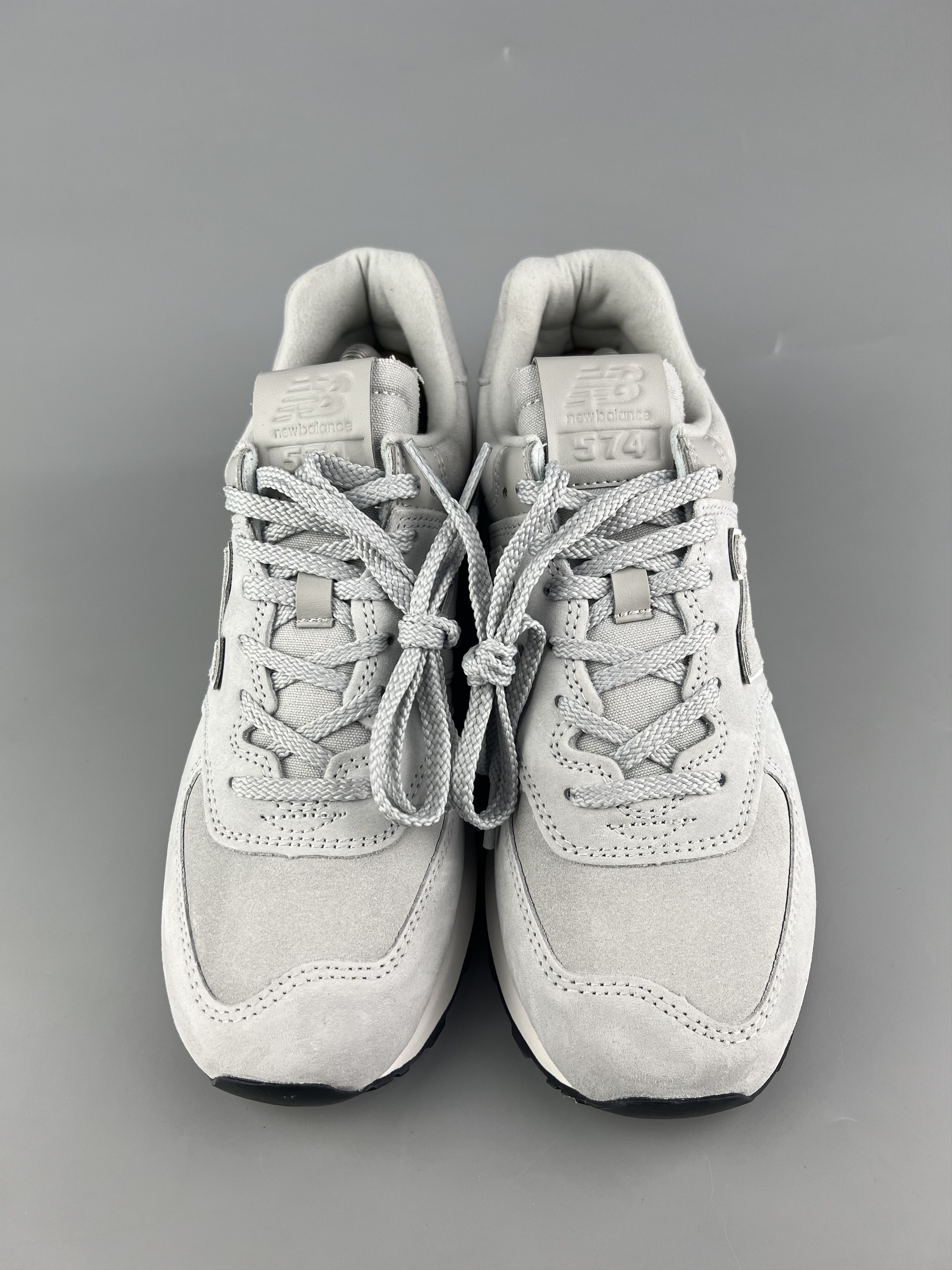 New Balance New Balance 574 Gray Suede Sneakers Size US8 UK7.5 EU41.5 Size US 8 / EU 41 - 4 Thumbnail