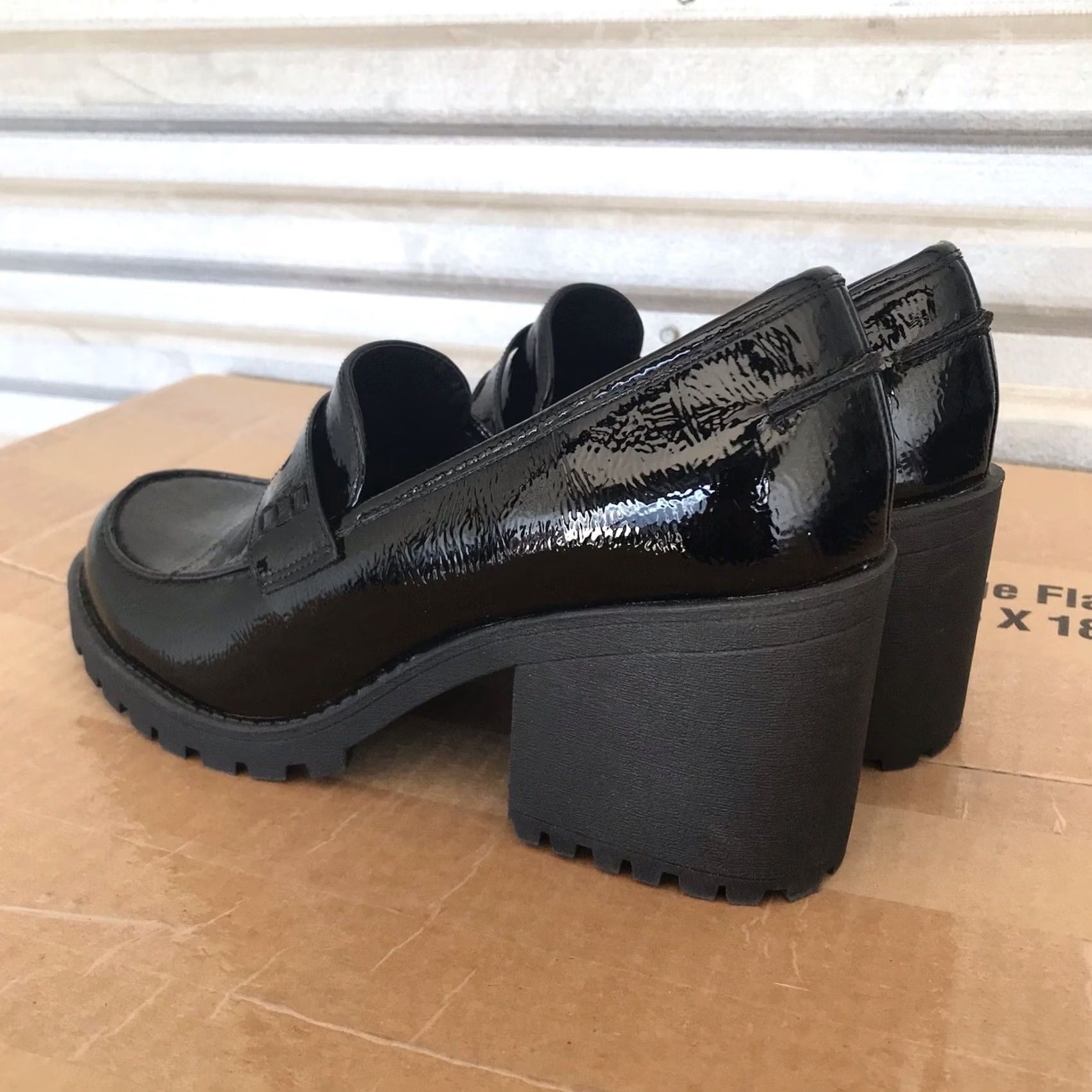 Vintage Dirty Laundry Platform Womens Black Women Liberty Patent Faux Leather Chunky Heeled Loafers Size US 10 / IT 40 - 2 Thumbnail