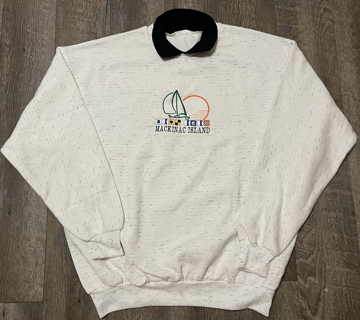 Vintage Vintage Mackinac Island Collared Crewneck Sweater Size 2XL Size US XXL / EU 58 / 5 - 1 Thumbnail