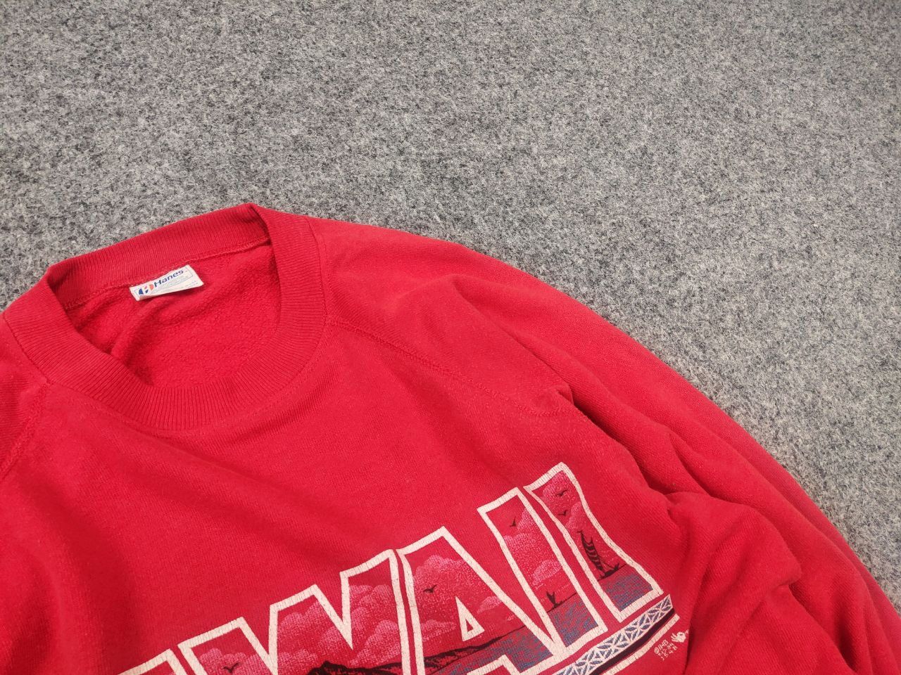 Vintage Vintage 1980s Hawaii Red logo crewneck Sweatshirt USA Made Size US L / EU 52-54 / 3 - 5 Thumbnail