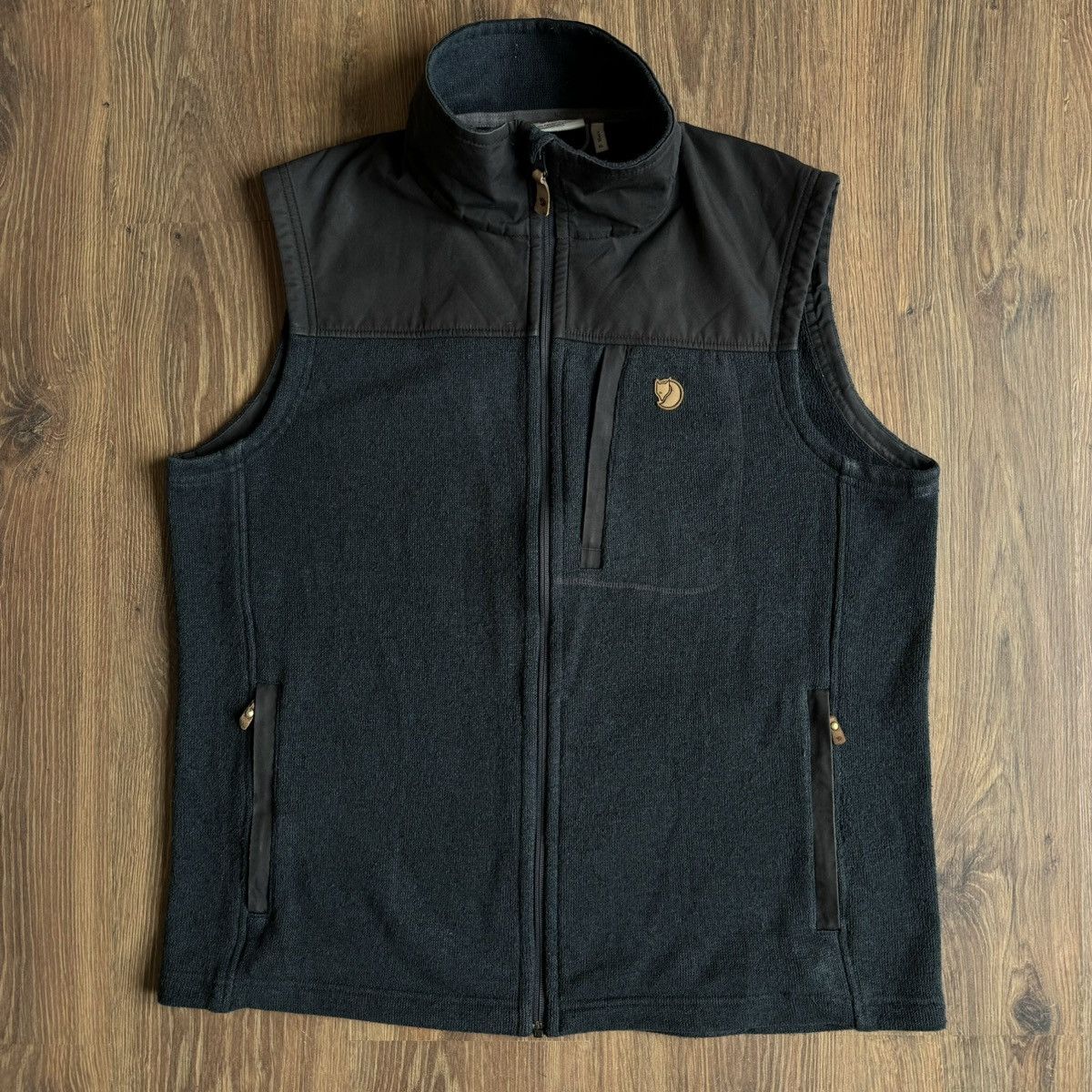 Fjallraven Fjallraven Buck Fleece Vest Men’s XL Gray Size US XL / EU 56 / 4 - 1 Thumbnail