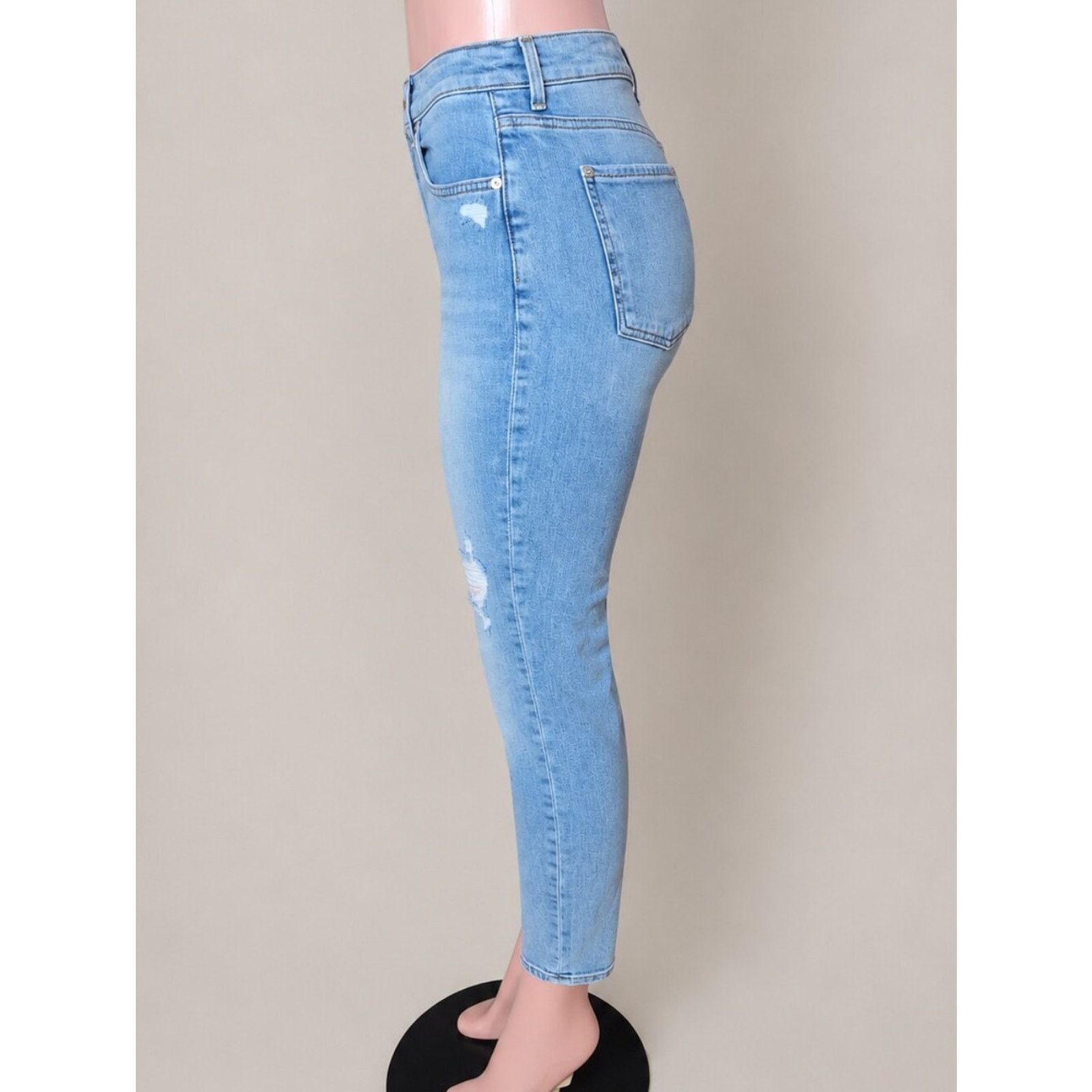 7 For All Mankind NWOT 7 For All Mankind The High Waist Ankle Skinny Jeans 30 Size 30" / US 8 / IT 44 - 4 Thumbnail