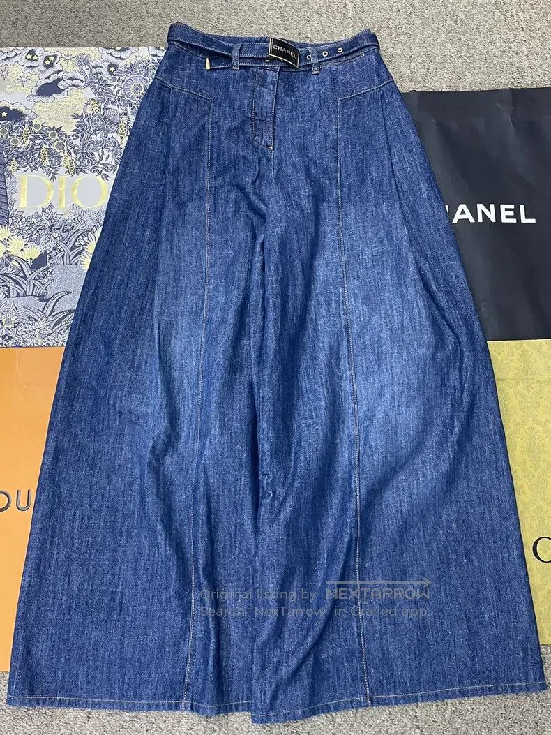 Chanel Chanel Blue glitter wide-leg jeans Size 42" / US 20 - 1 Thumbnail