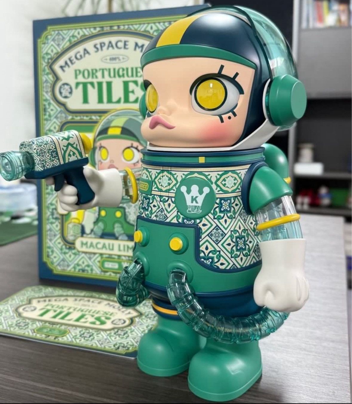 Other Space Molly 400% Size ONE SIZE - 1 Thumbnail