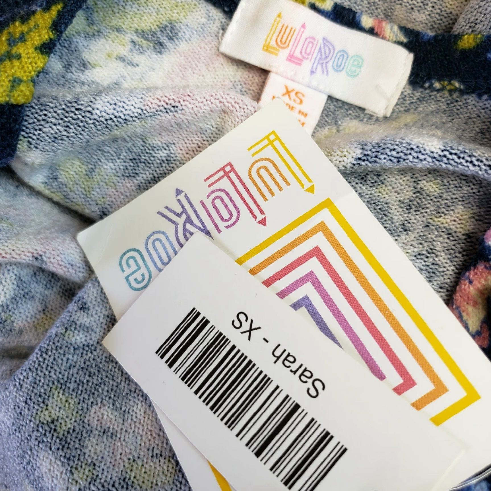 Vintage VINTAGE LuLaRoe Womens Sarah Cardigan XS Blue Pink Floral Long Sleeve Size XS / US 0-2 / IT 36-38 - 4 Thumbnail