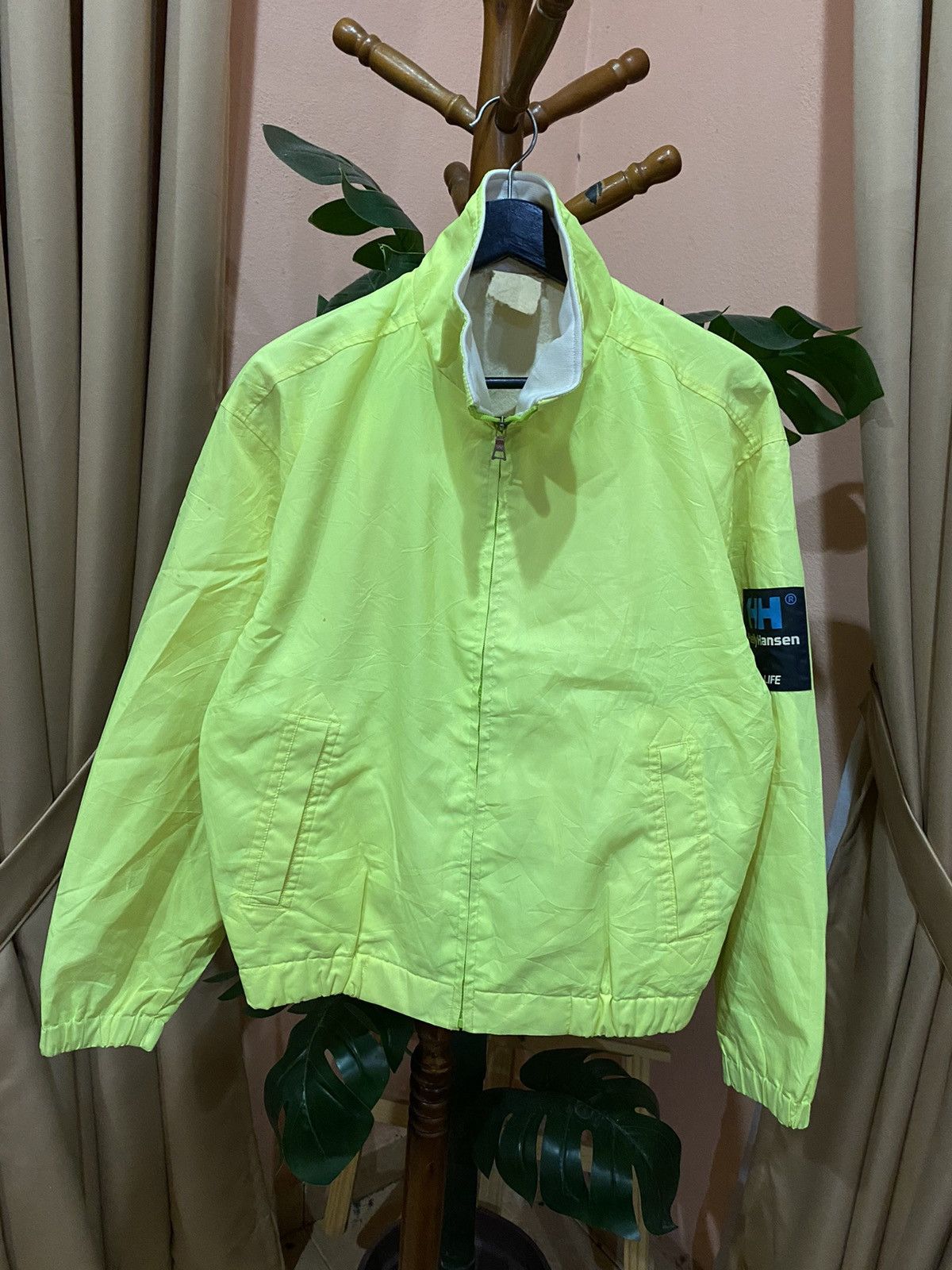 Helly Hansen Vintage Helly Hansen Neon Yellow Windbreaker Jacket Size US M / EU 48-50 / 2 - 1 Thumbnail
