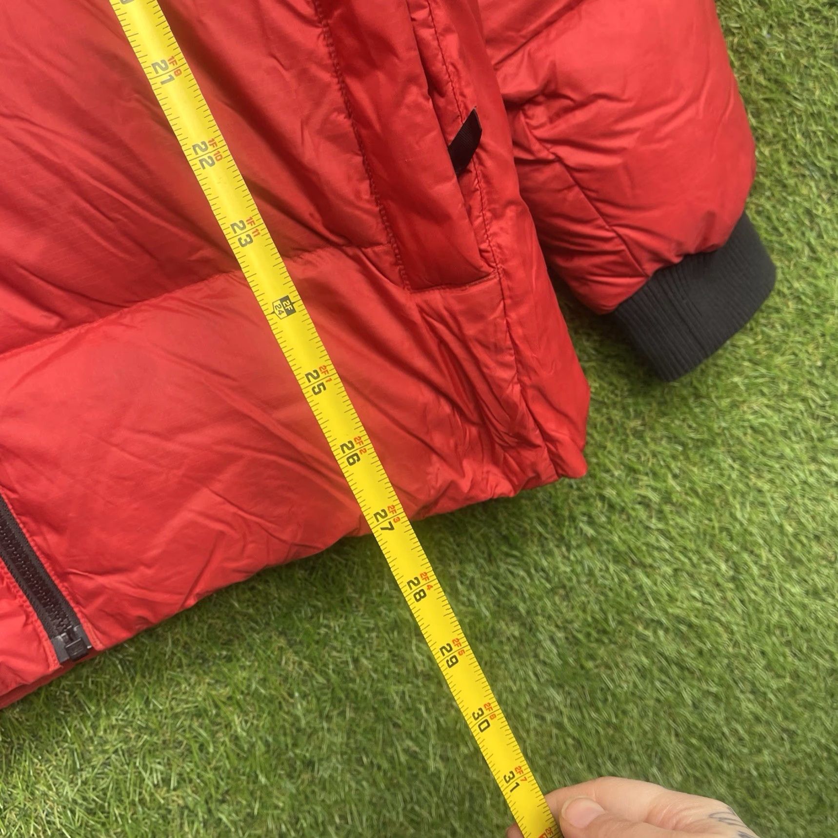 The North Face VINTAGE The North Face Dow Jacket Mens Medium Red Down Filled 700 Outdoor Puffer Hiking Size US M / EU 48-50 / 2 - 5 Thumbnail