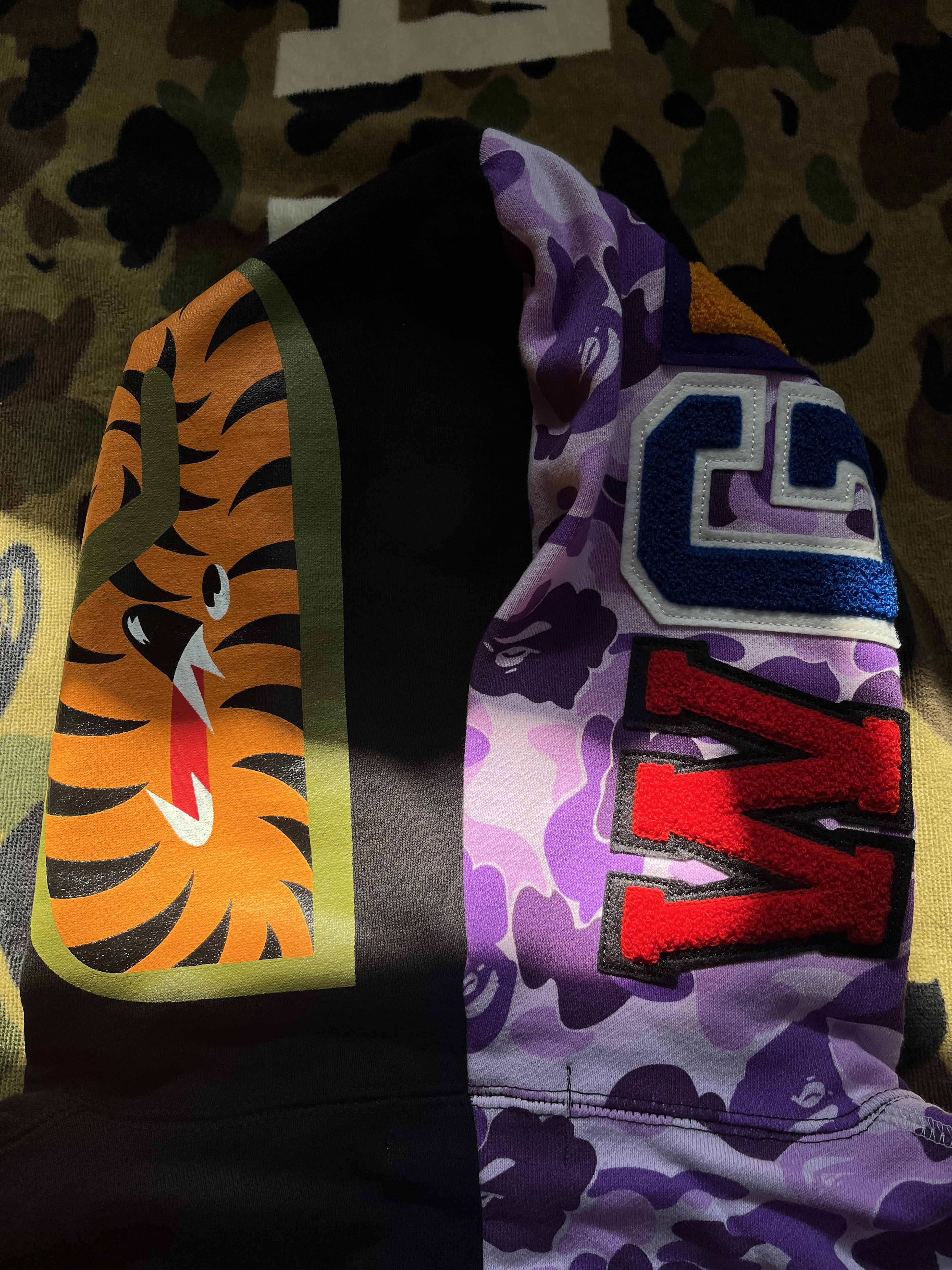 Bape BAPE TAIPEI 14TH ANNIVERSARY SHARK FULL ZIP HOODIE Size US XL / EU 56 / 4 - 20 Thumbnail