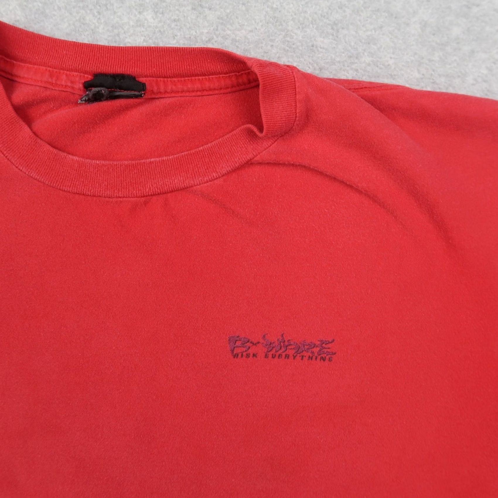 Vintage Vintage B Ware Risk Everything Red Graphic Tee 2XL XXL USA Made T-Shirt Men Short Sleeve Crew Neck Cotton Vintage 90s Fans Mens Size US XXL / EU 58 / 5 - 3 Thumbnail