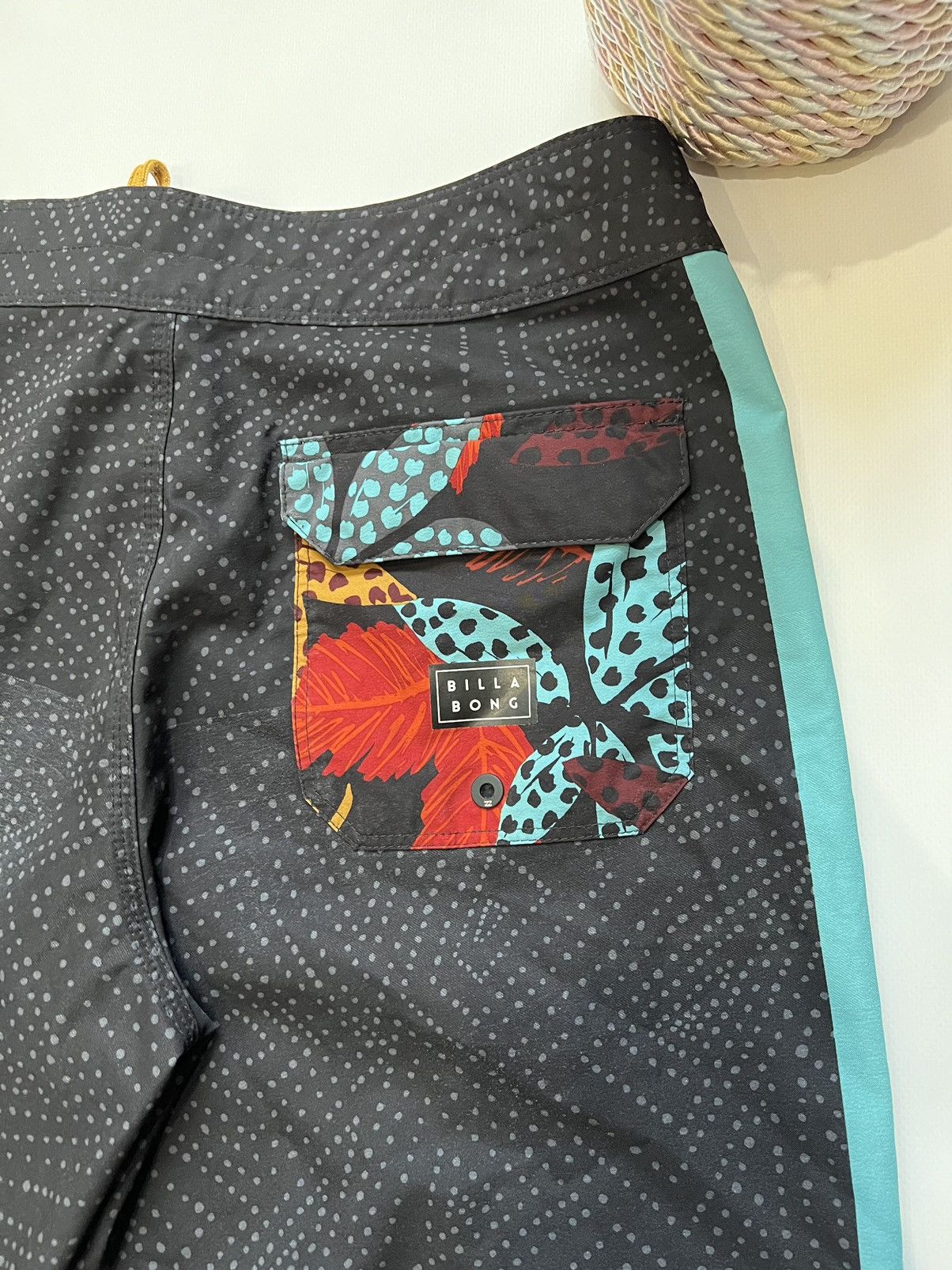 Quiksilver 🏄Billabong Surf Shorts Vintage Big Logo 90s Size US 32 / EU 48 - 6 Thumbnail