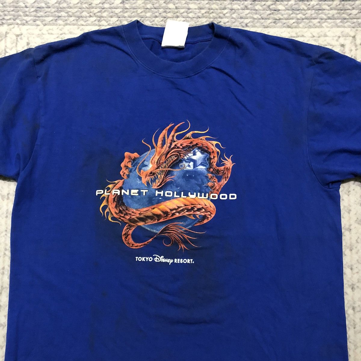 Planet Hollywood Rare Distressed Vintage Disney X Planet Hollywood Dragon Tee Size US L / EU 52-54 / 3 - 2 Thumbnail