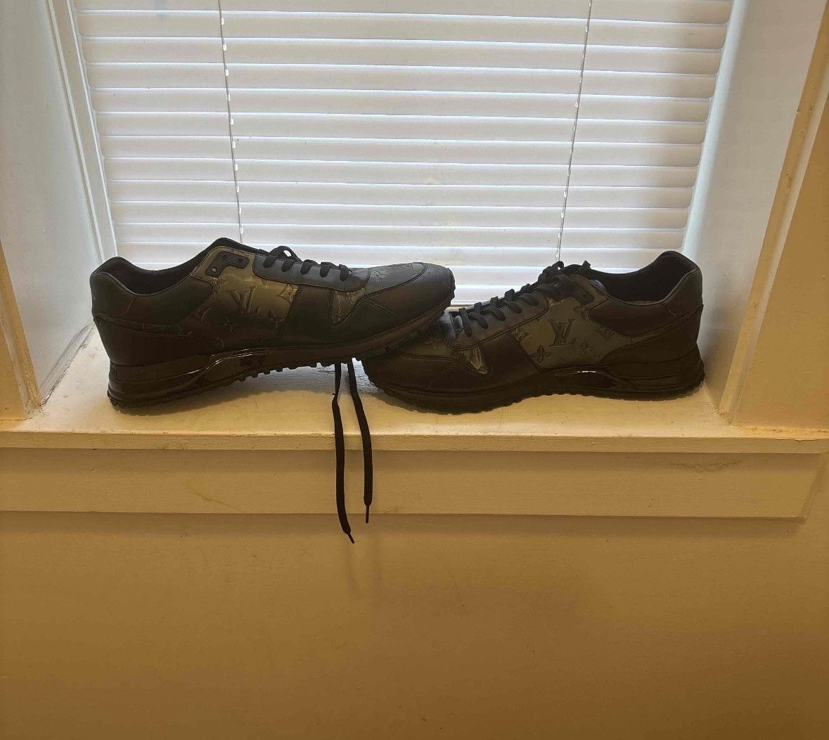 Louis Vuitton Louis Vuitton Run Away Sneaker 'Black Iridescent' Size US 11 / EU 44 - 2 Thumbnail