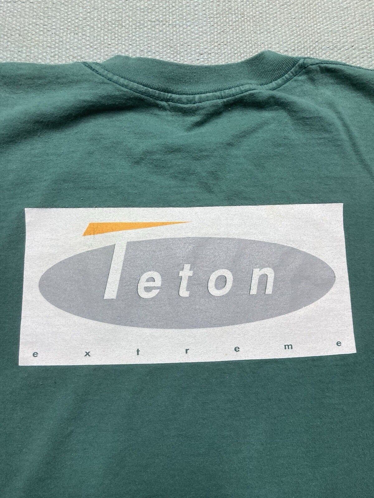 Gildan × Vintage VTG t shirt Teton extreme snowmobile trailer jackson hole M Size US M / EU 48-50 / 2 - 2 Thumbnail