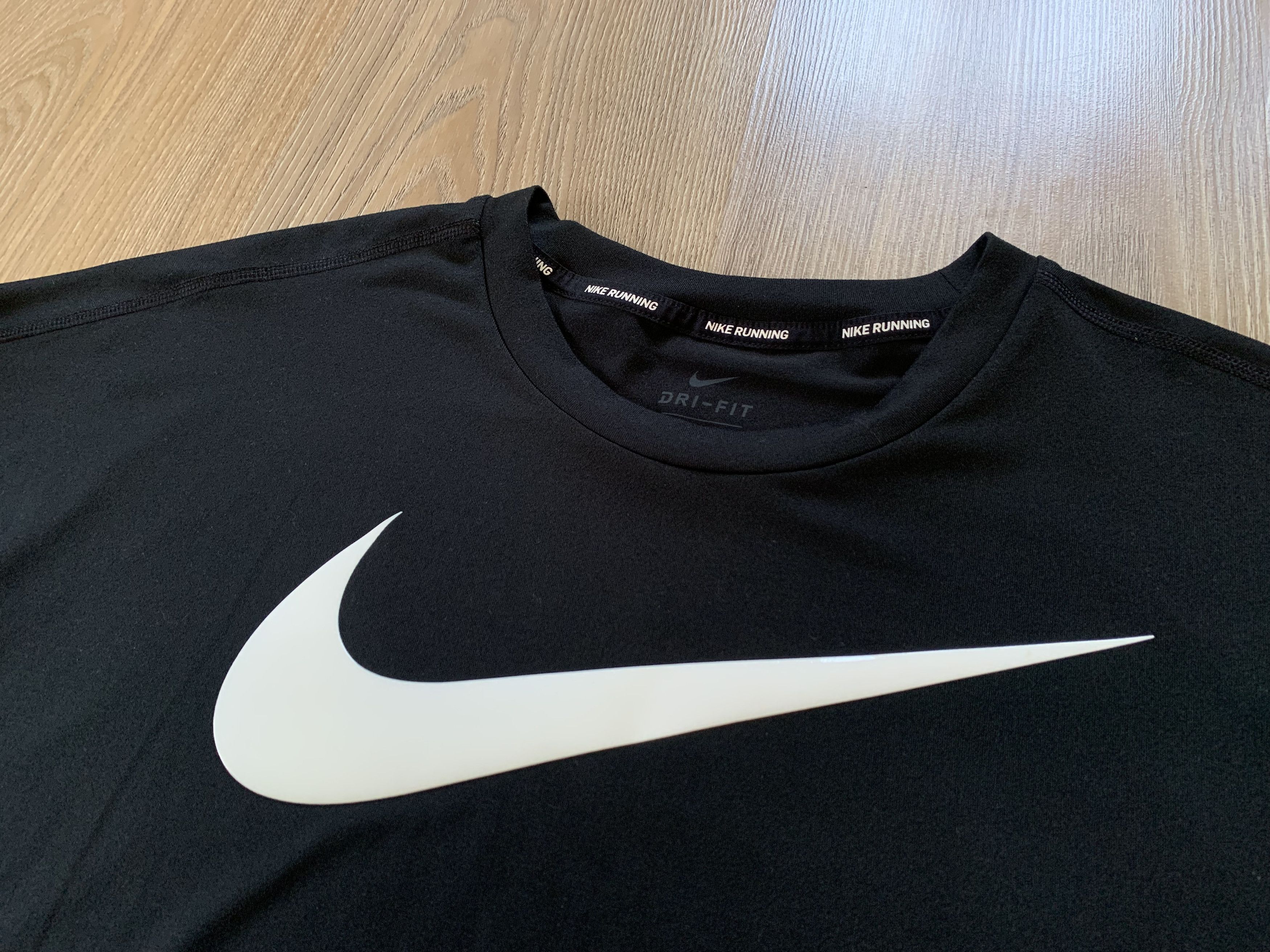 Nike Nike Running Big Swoosh Printed Long Sleeve Size US L / EU 52-54 / 3 - 5 Thumbnail