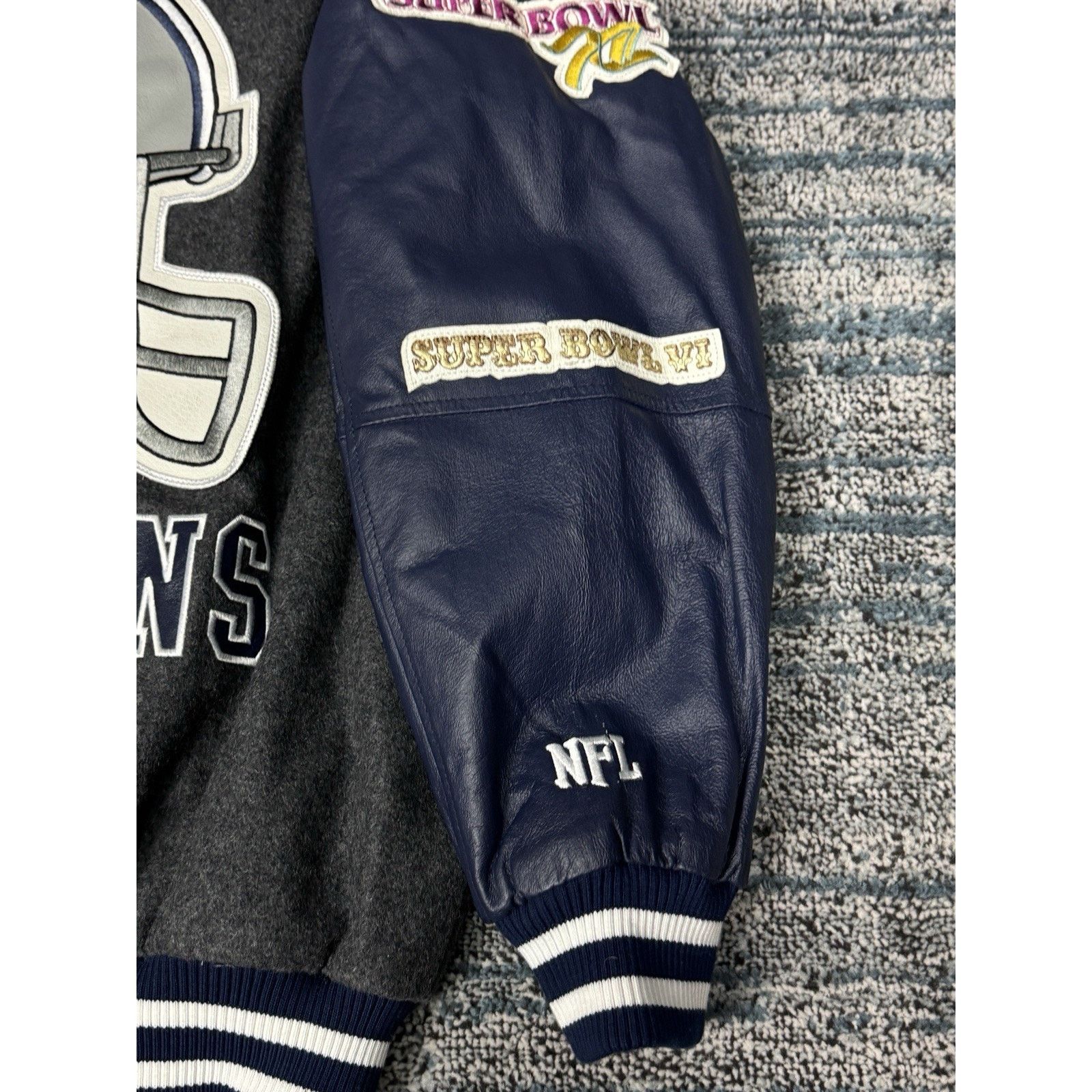 NFL Dallas Cowboys Súper Bowl Champions Varsity Jacket Sz L NFL Size US L / EU 52-54 / 3 - 11 Thumbnail