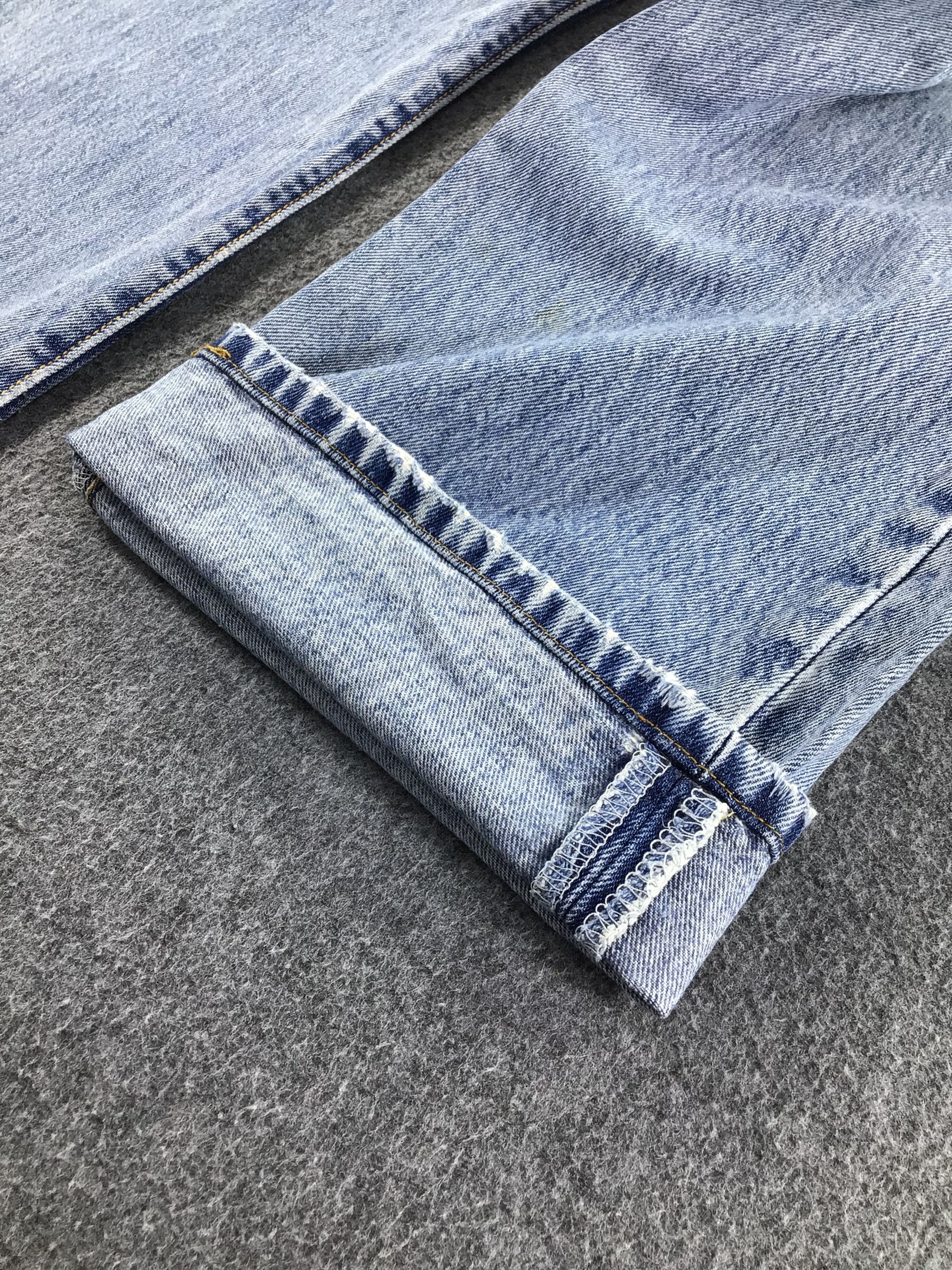 Levi's Vintage Levis 501 Jeans Dirty Faded Blue Denim -J415 Size US 35 - 7 Thumbnail