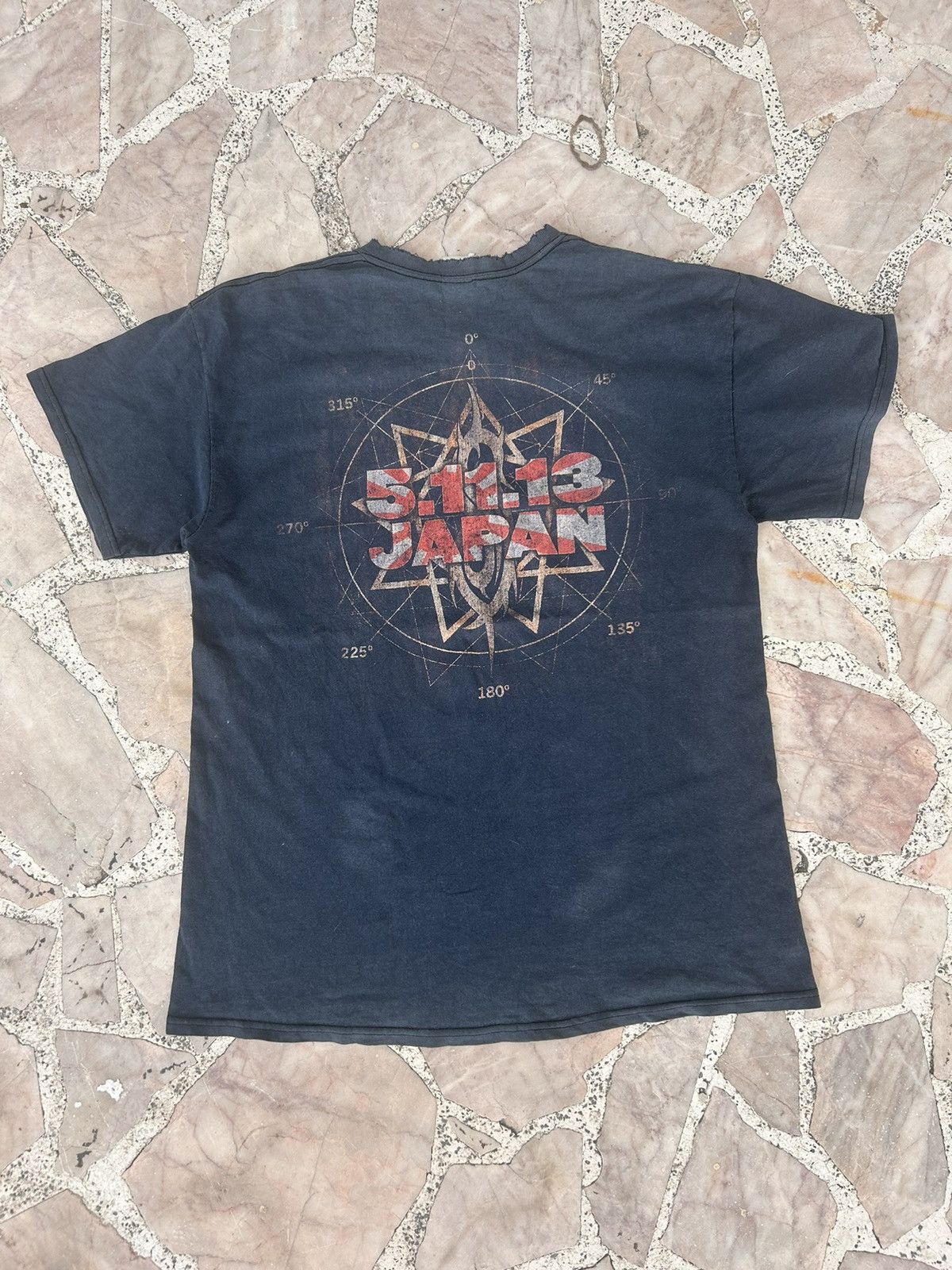 Band Tees Distressed Japan Slipknot 2013 tour tee Size US L / EU 52-54 / 3 - 2 Thumbnail