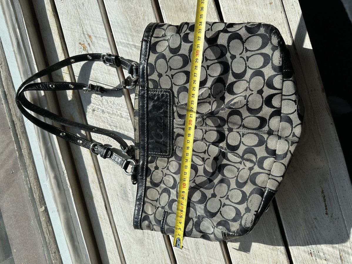 Coach × Vintage 🚨Coach MONOGRAM Madison Signature Logo Shoulder Purse BROWN Size ONE SIZE - 21 Thumbnail