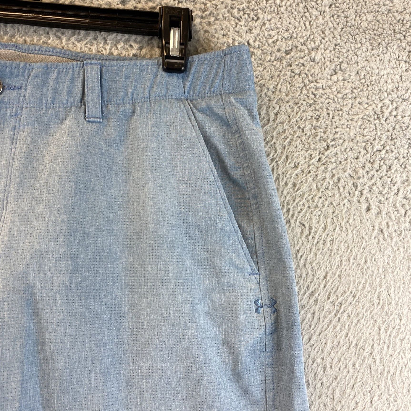 Under Armour Under Armour Shorts Mens 36 Blue Casual Golf Chino Shorts UA 48-39 Regular Waist Inseam 10 in Sliding Slash Pockets Size US 36 / EU 52 - 3 Thumbnail
