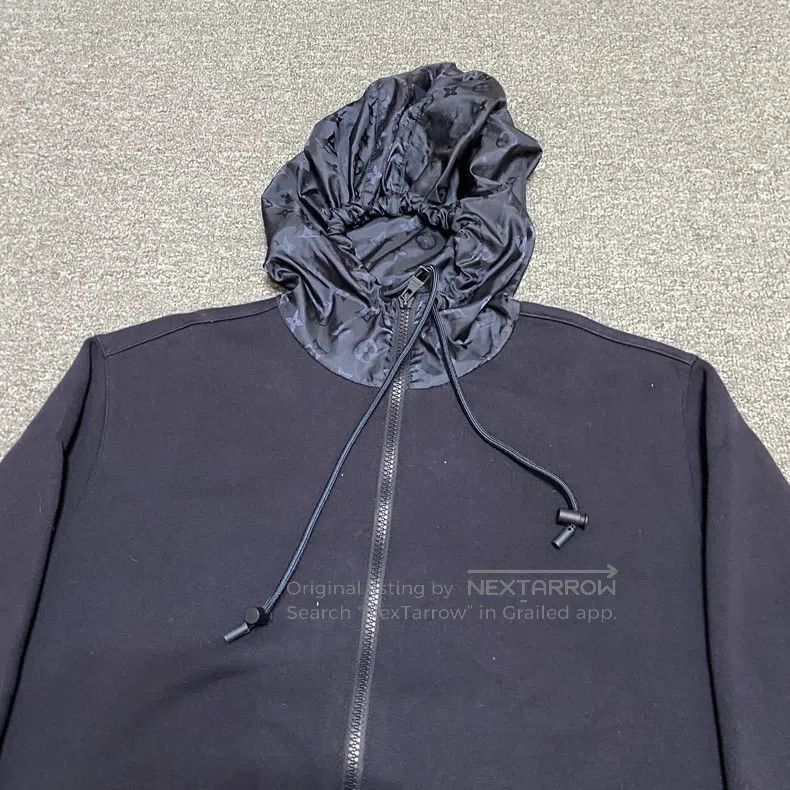 Louis Vuitton Louis Vuitton Old flower logo zipper jacket Size US S / EU 44-46 / 1 - 3 Thumbnail