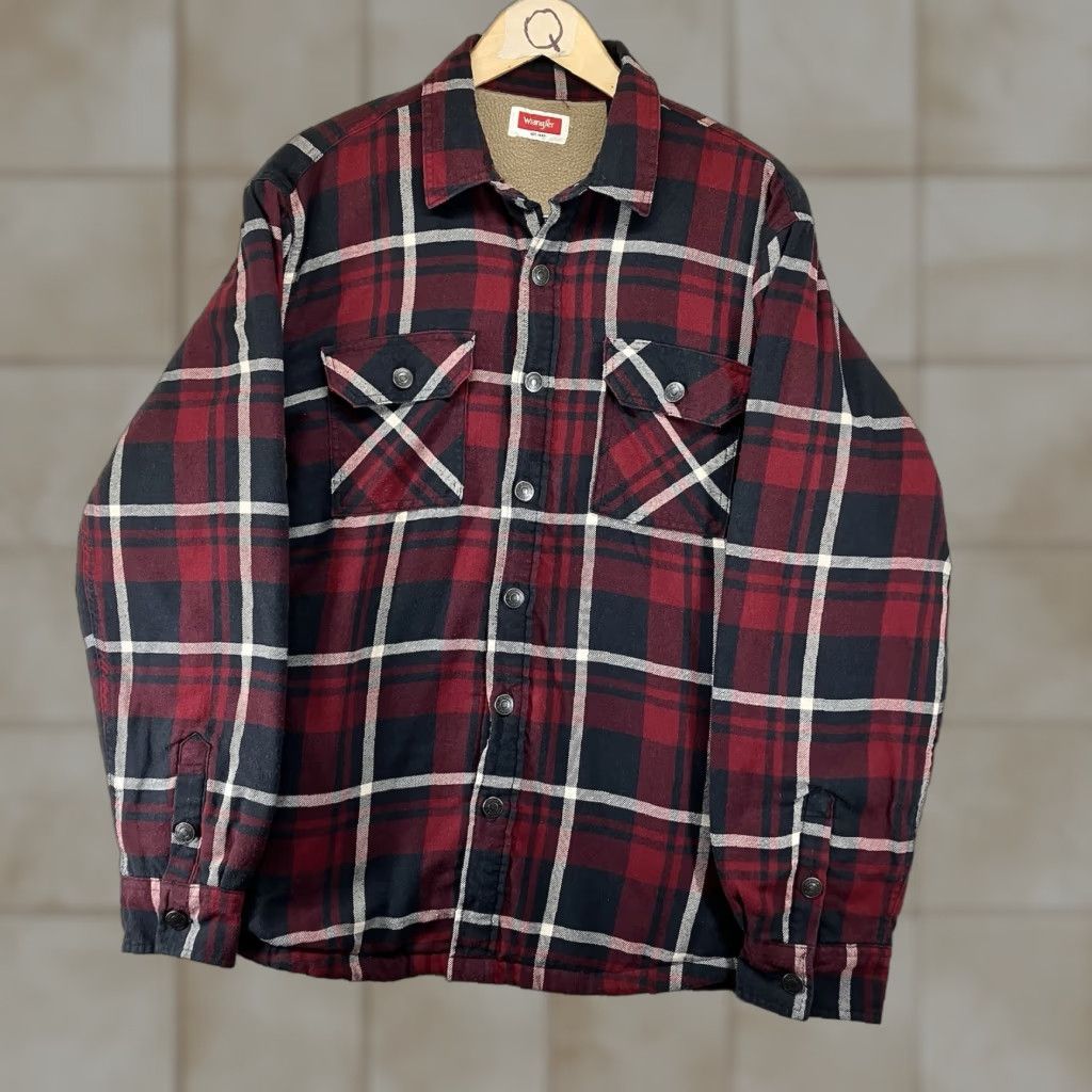Wrangler VINTAGE Wrangler Shirt Jacket Men M Heavy Plaid Sherpa Lined Flannel Barn Coat Shacket Red 45 in Chest Mens Regular Size M Size US M / EU 48-50 / 2 - 1 Thumbnail