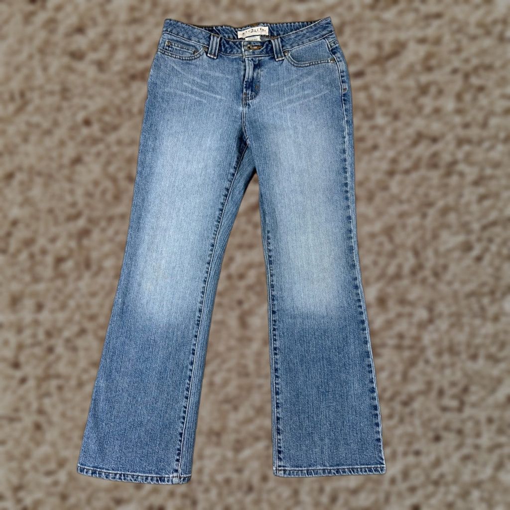 Vintage Maurices Jeans Women 6 Blue Denim Bootcut Mid Rise Cotton 5-Pocket Design Inseam 28 in Regular Stretch Wool? No. Size 28" / US 6 / IT 42 - 1 Thumbnail