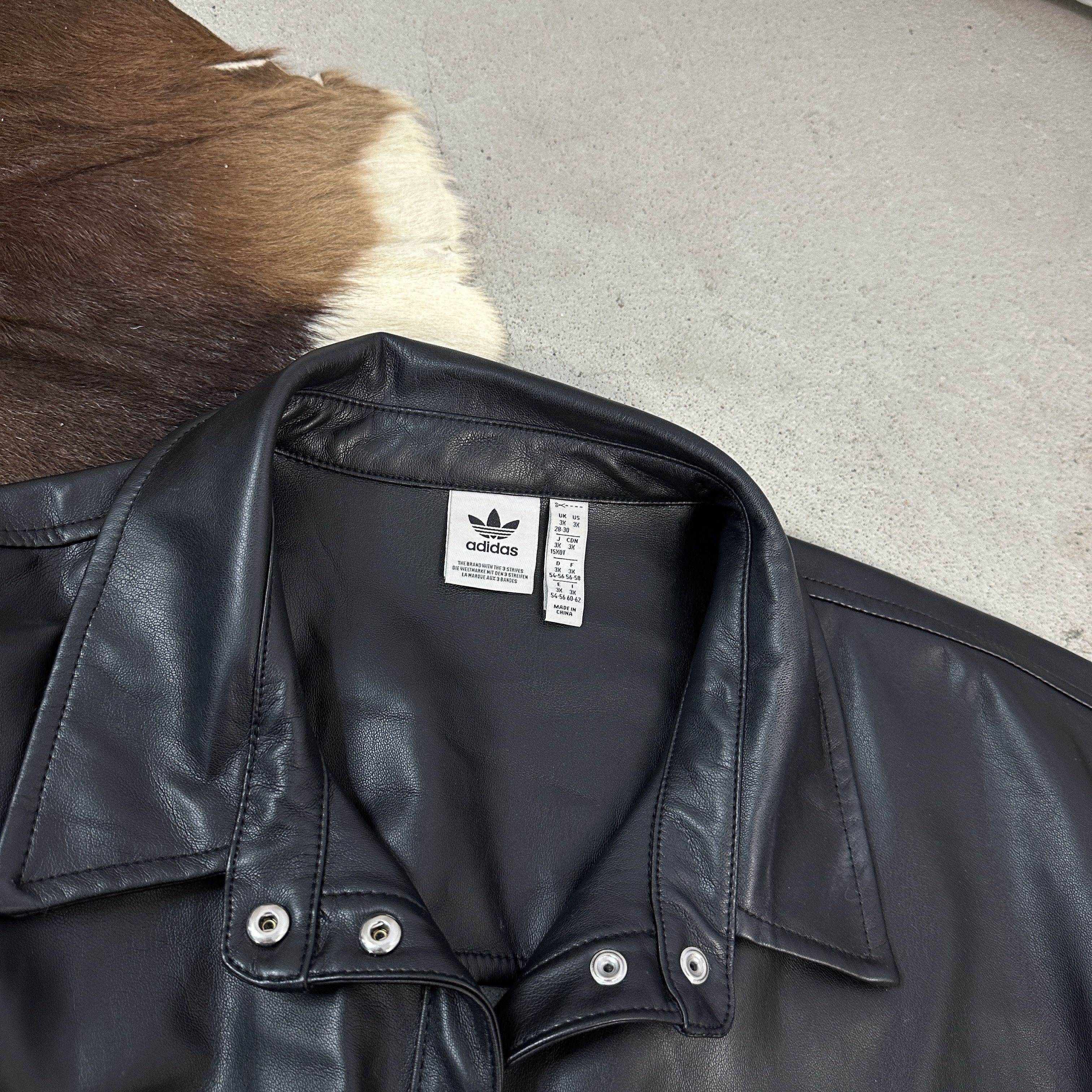 Adidas × Vintage Vintage Biker Y2K Grunge Oversize Adidas Faux Leather Jacket Size US XXL / EU 58 / 5 - 3 Thumbnail