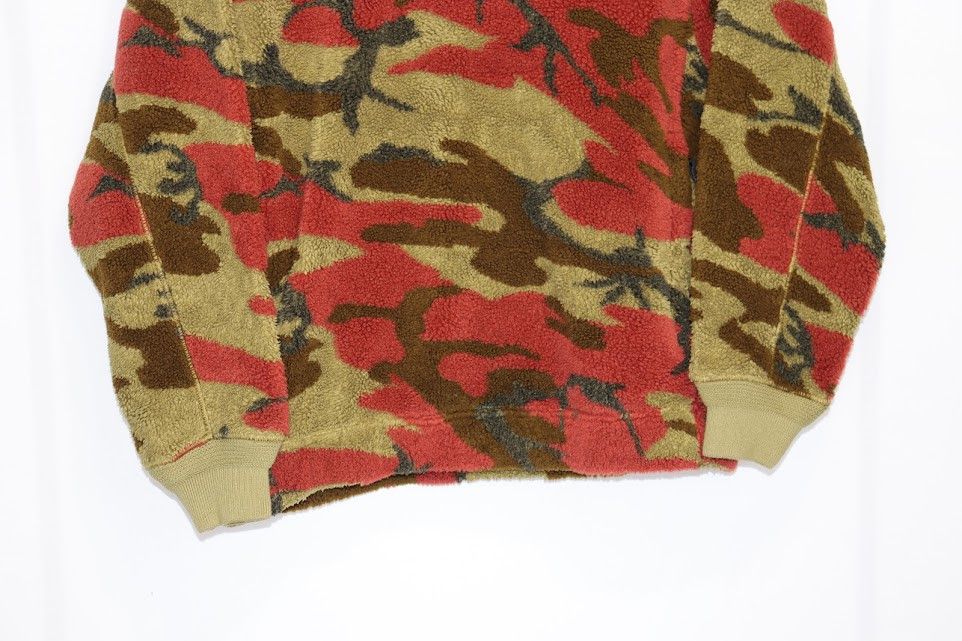 o1rshd1 Camo Fleece 1/4 Zip Pullover in Multicolor