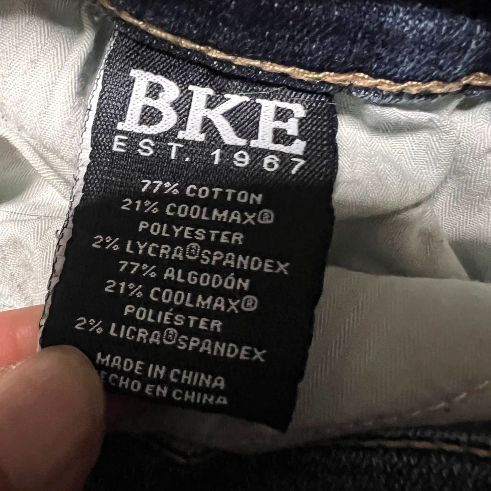 BKE BKE Jeans Mens 31 x34 Jake Straight Whisker Distressed Blue Denim Pants Mens Regular 31 Blue Distressed 90s? Size US 31 - 7 Thumbnail