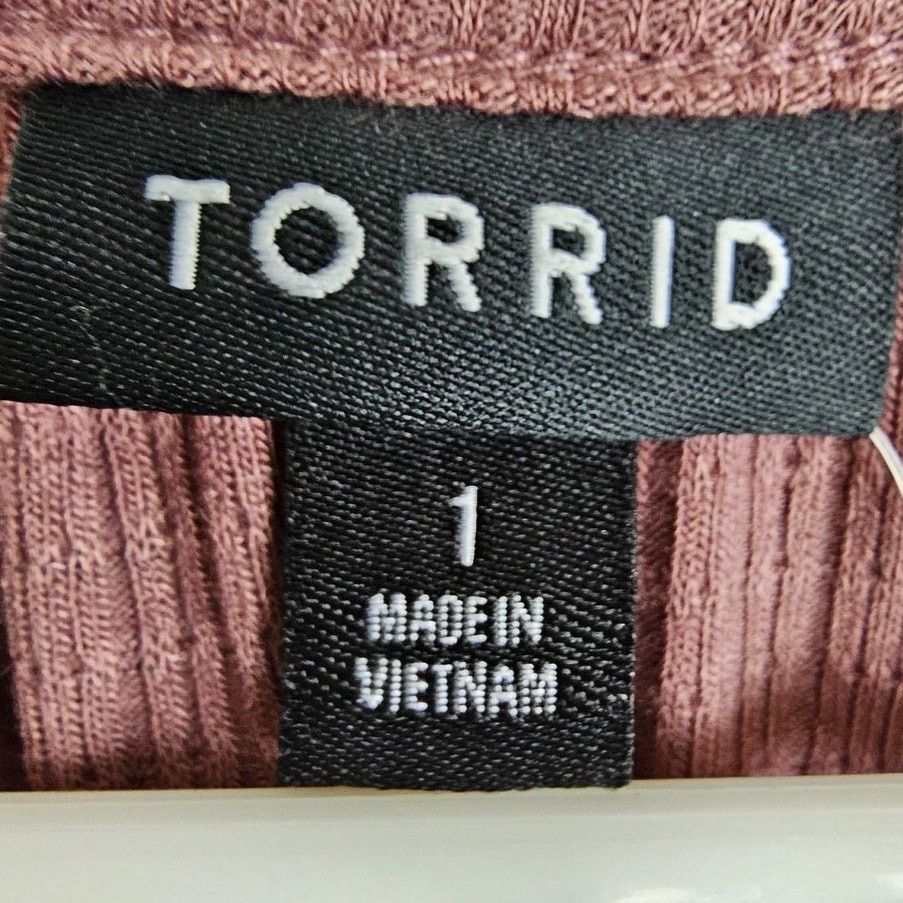 Torrid Torrid Womens Textured Crochet V-Neck Blouse Plus Size 1X Size XL / US 12-14 / IT 48-50 - 7 Thumbnail
