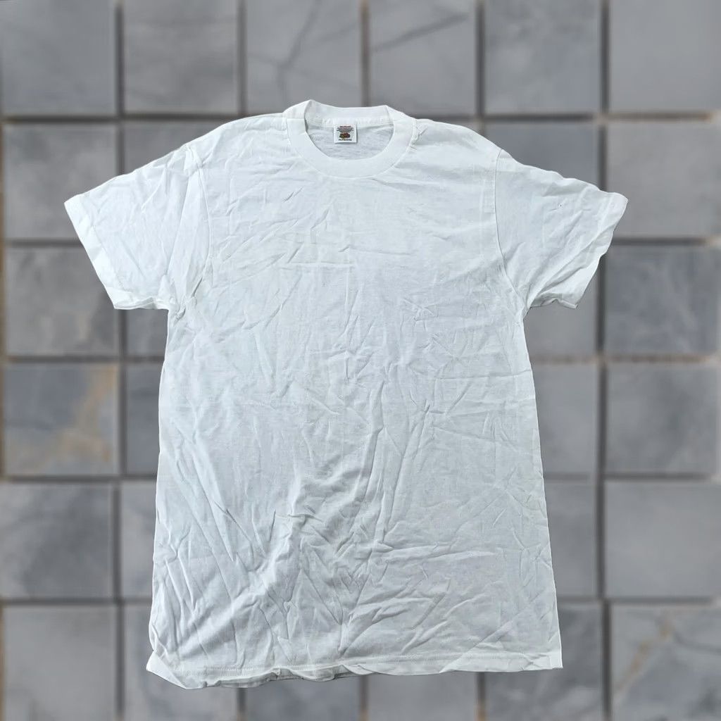 Fruit Of The Loom VINTAGE Fruit of the Loom Shirt Mens Small Crewneck Tee Basic Plain White Cotton Short Sleeve Solid Crew Neck Mens S White Shirt Size US S / EU 44-46 / 1 - 1 Thumbnail