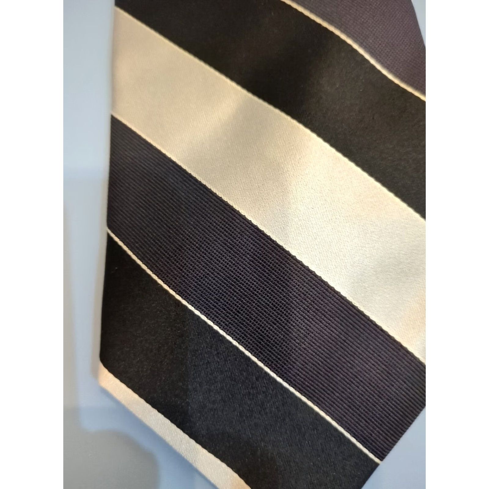 Calvin Klein VINTAGE Calvin Klein Men Tie Silk Striped Classic Formal Neckwear One Size Black 57-60" Adjustable Handmade 100% Silk Neck Tie Mens Size ONE SIZE - 2 Thumbnail