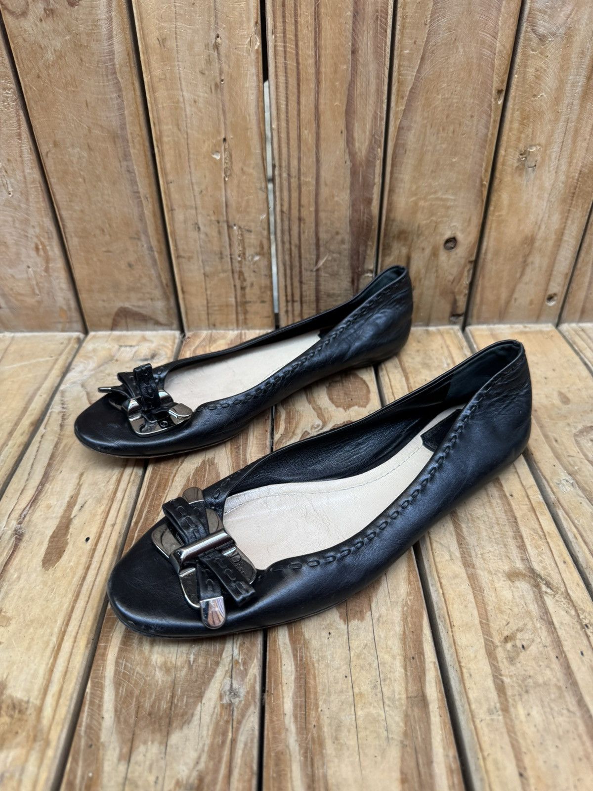 Christian Dior Monsieur Christian Dior black Women’s leather flats EUR 37 US 7 UK 4 Size US 7 / IT 37 - 23 Thumbnail