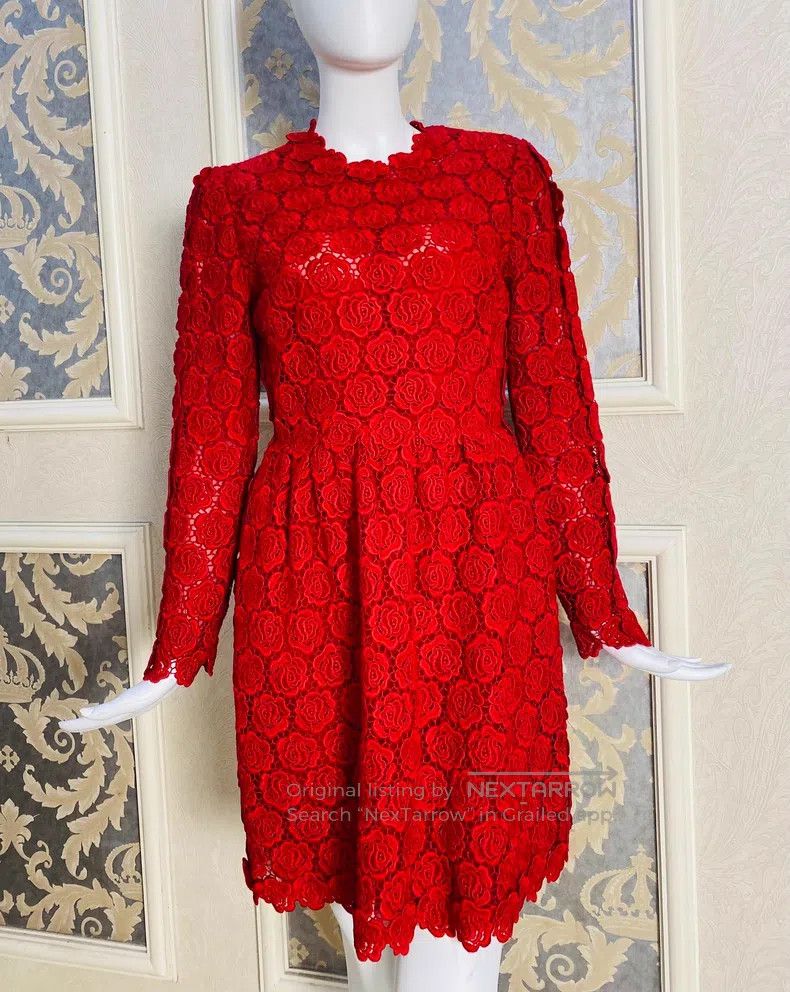 Valentino Valentino Red three-dimensional crocheted rose dress Size S / US 4 / IT 40 - 2 Thumbnail