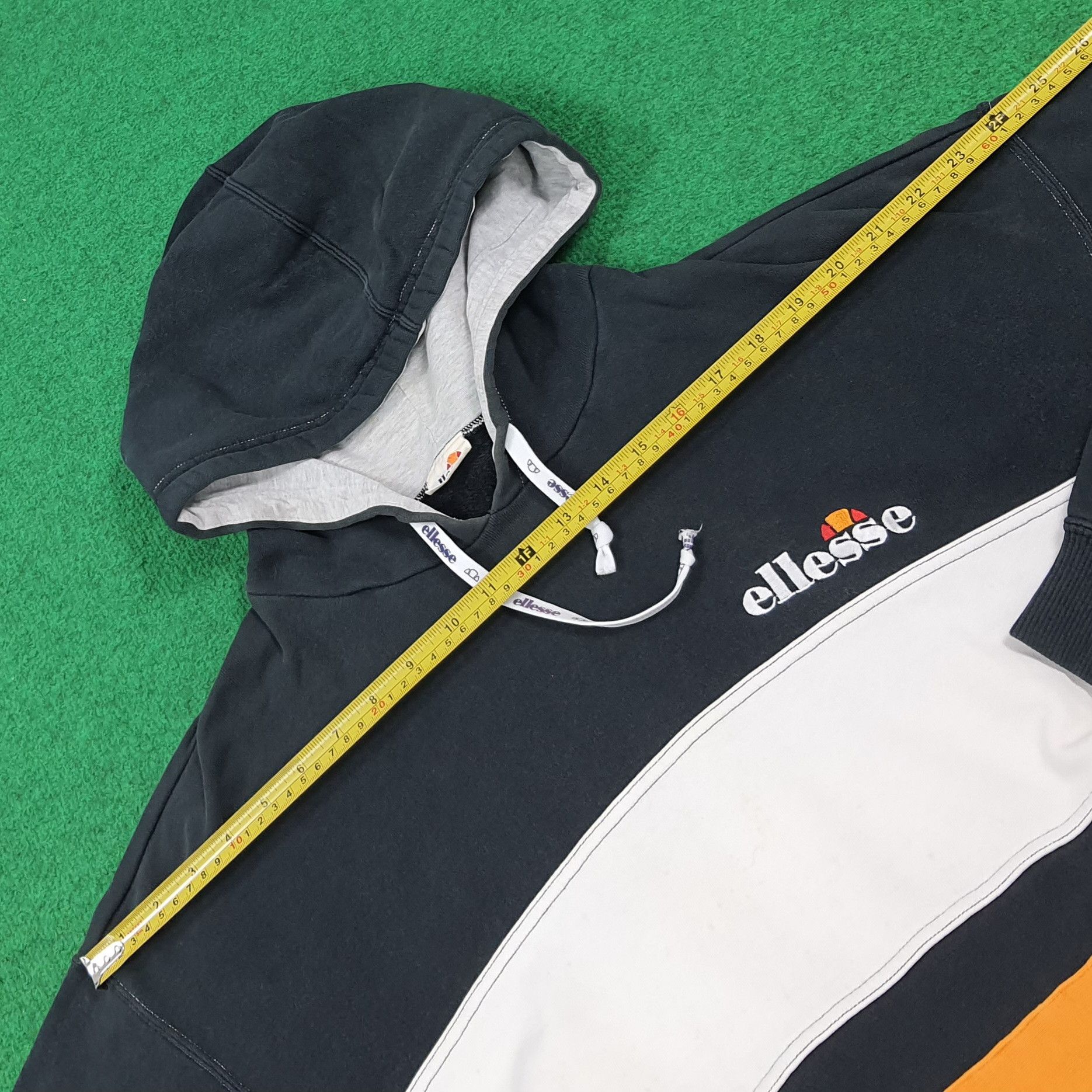 Ellesse Vintage Ellesse Hoodie Sweatshirt C304N20 Size US M / EU 48-50 / 2 - 11 Thumbnail