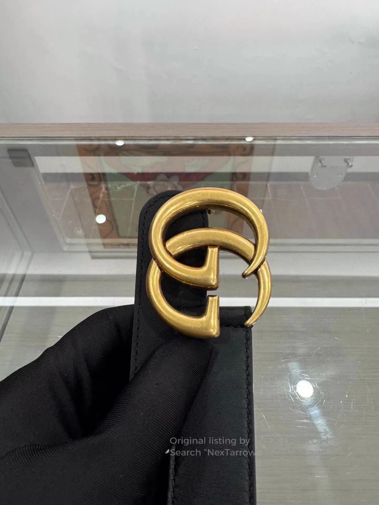 Gucci Black Leather Belt with Gold Interlocking Buckle. Size ONE SIZE - 5 Thumbnail