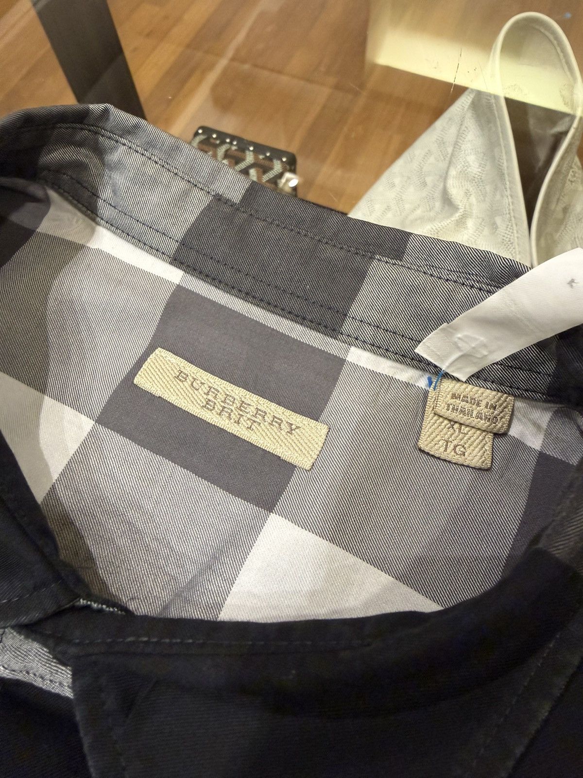 Burberry Burberry Plaid Check LS Button Down Size US XL / EU 56 / 4 - 3 Thumbnail