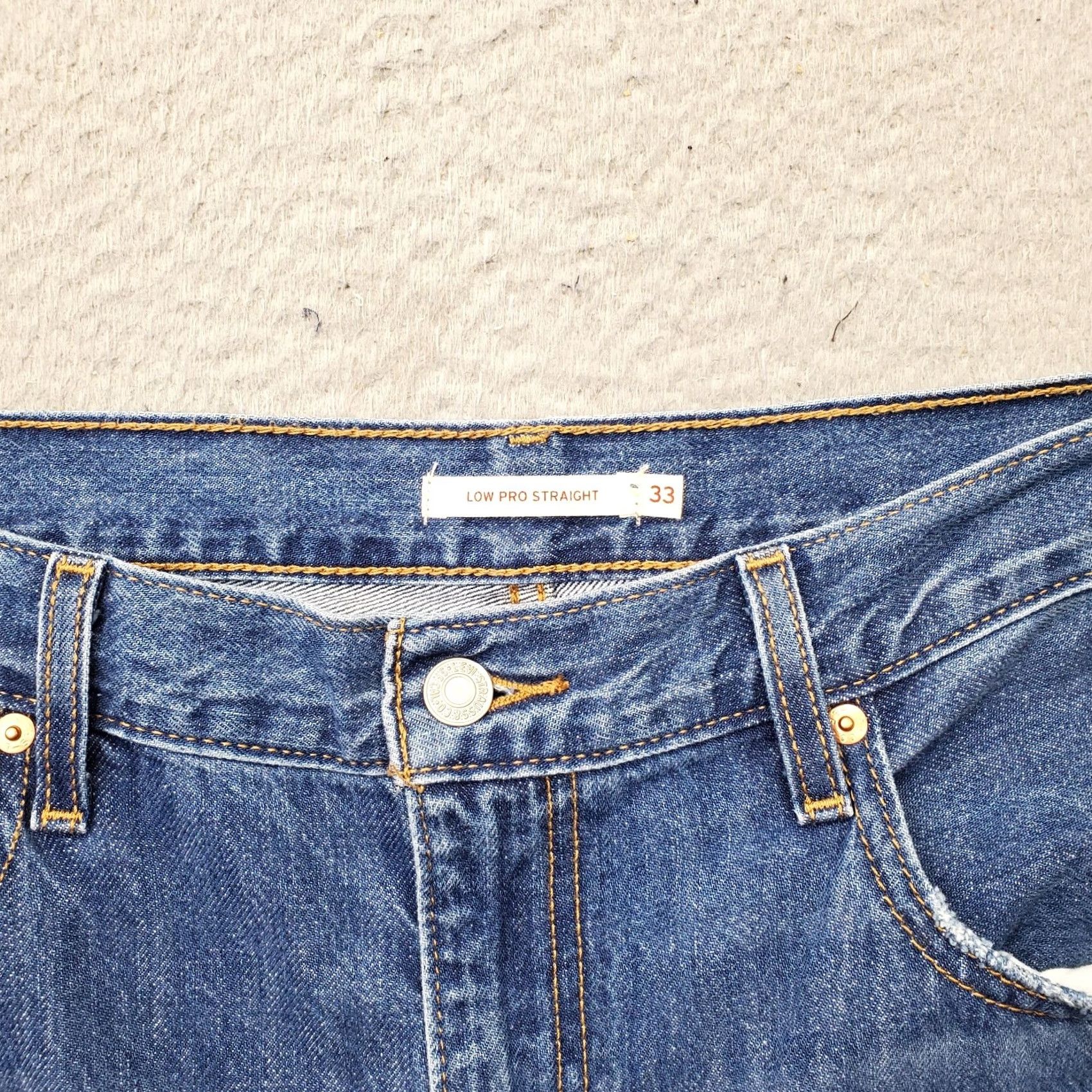 Levi's Levi's Jeans Womens 33 Blue Denim Distressed Whiskered Red Tab Low Pro Straight Shirt Womens Size 33 Blue Denim Distressed 5-Pocket Size 24" / US 00 / IT 34 - 7 Thumbnail