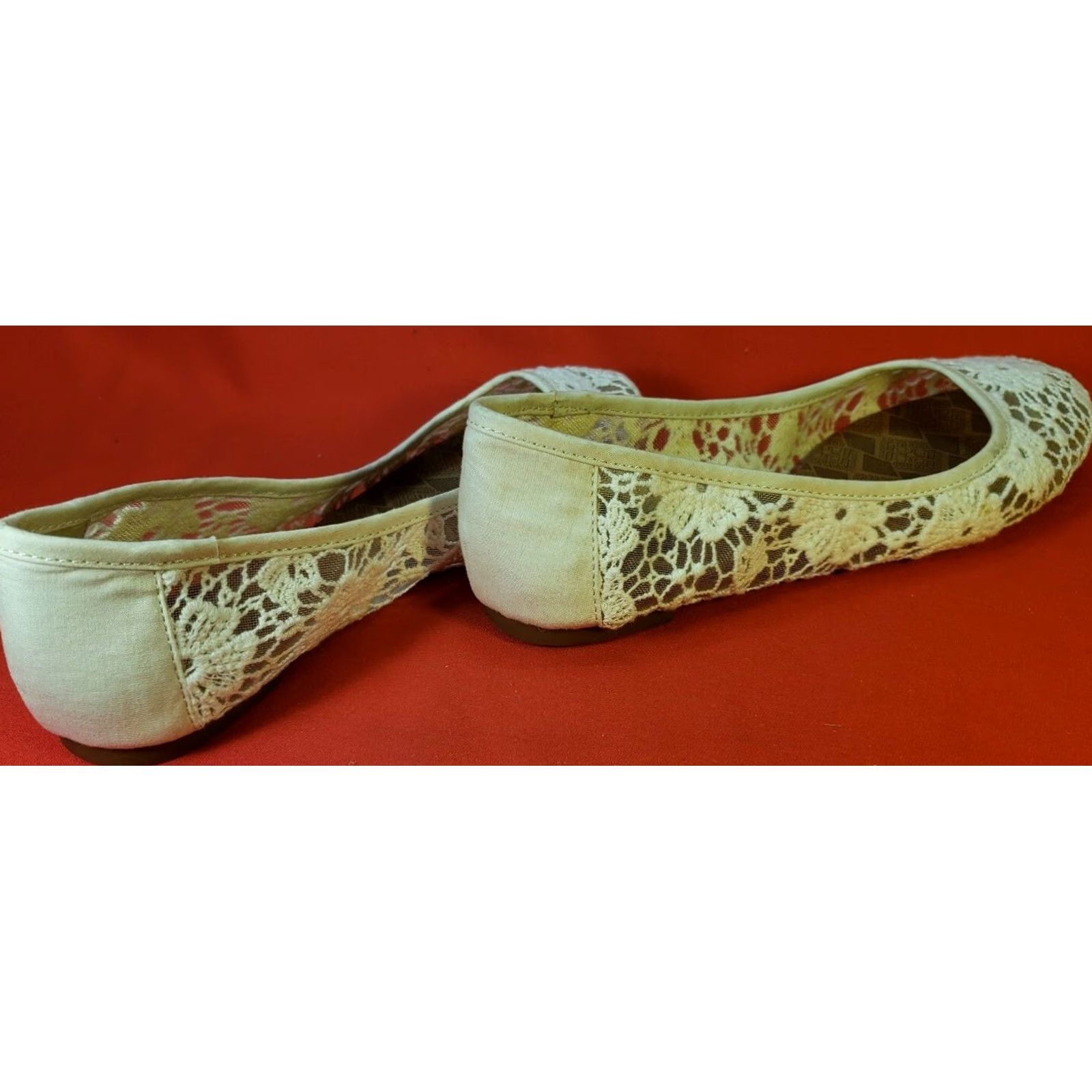 Lucky Brand Lucky Brand Flats Women's 8M 38EU White Lace Crochet Ballet Flats Casual Womens Shoes Beige White Lace Pattern Crocheted Perforated Pattern N/A Size US 8 / IT 38 - 6 Thumbnail