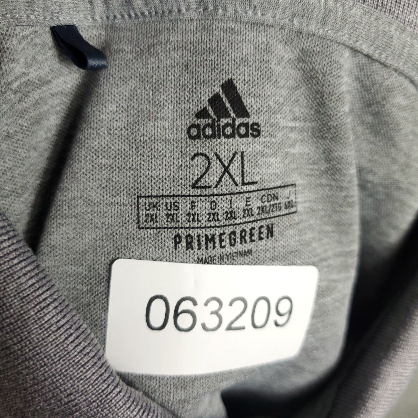 Adidas Adidas Polo Shirt Mens Size 2XL Gray Golf Casual Short Sleeve Polo Shirt Adidas Mens 2XL Gray Colorful Modern Classic Preppy American Sports Size US XXL / EU 58 / 5 - 8 Thumbnail