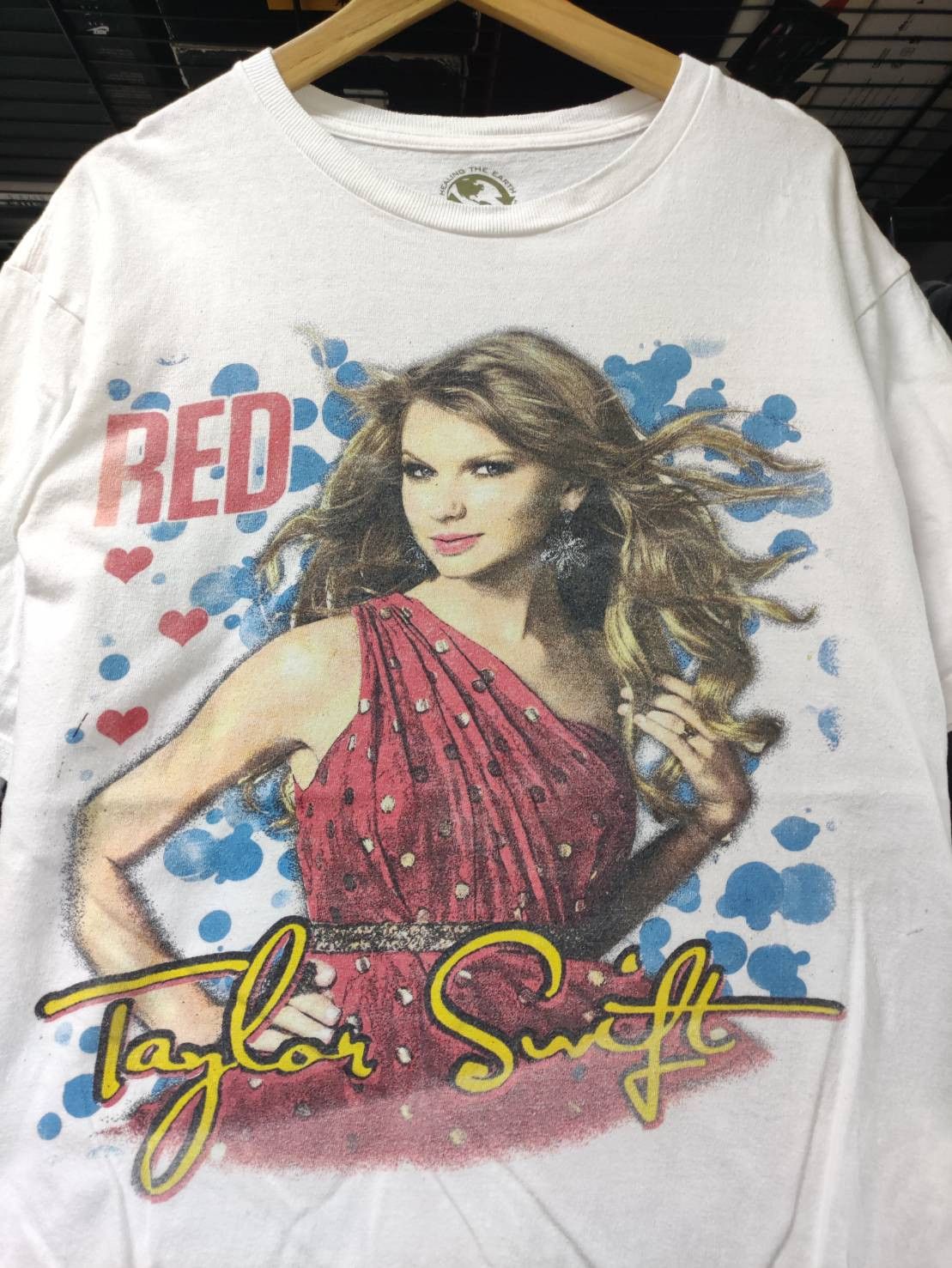Band Tees Taylor Swift & Ed Sheeran The Red Tour T-Shirt Size US M / EU 48-50 / 2 - 1 Thumbnail